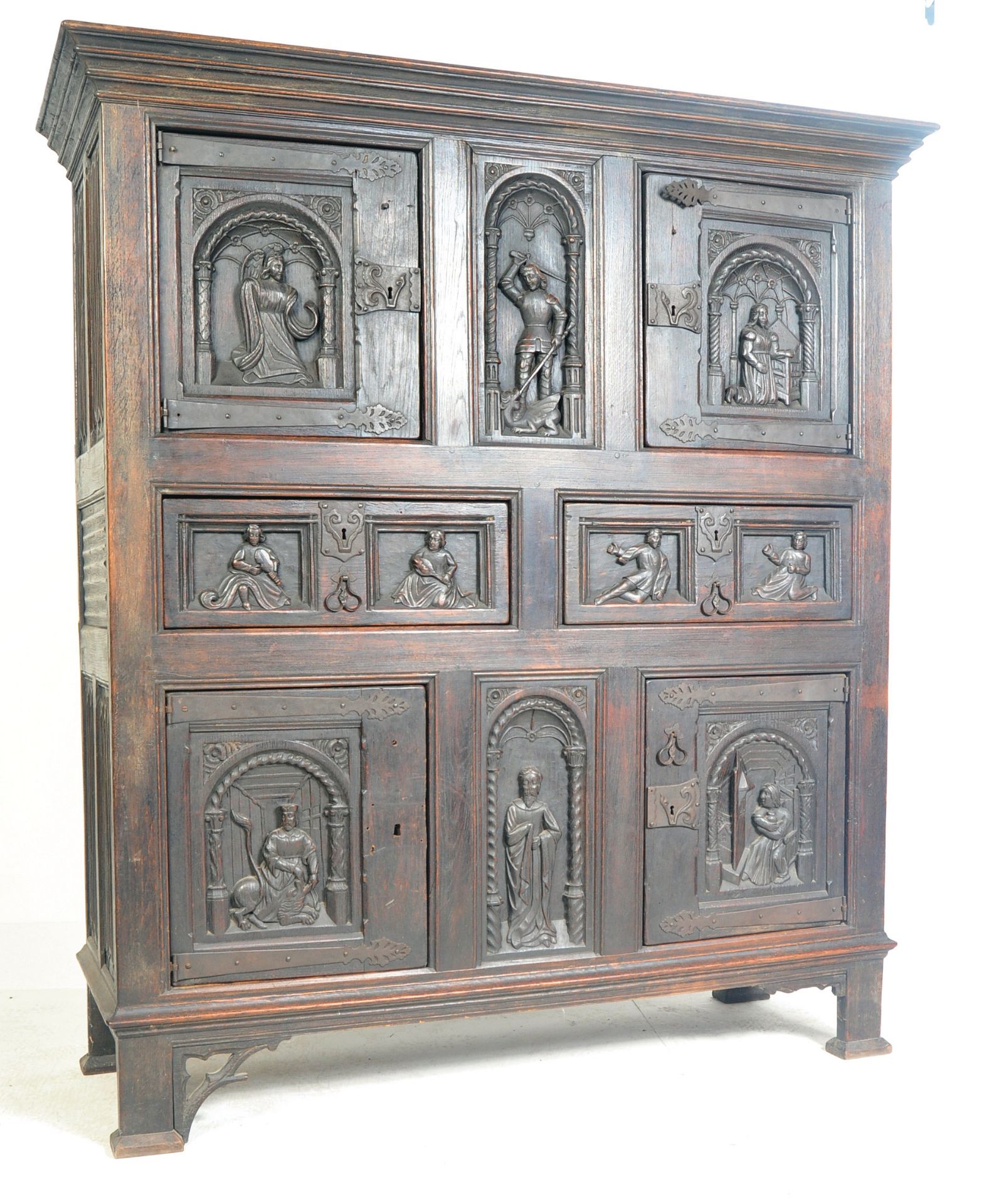 19TH CENTURY VICTORIAN HEAVILY CARVED OAK COURT CUPBOARD