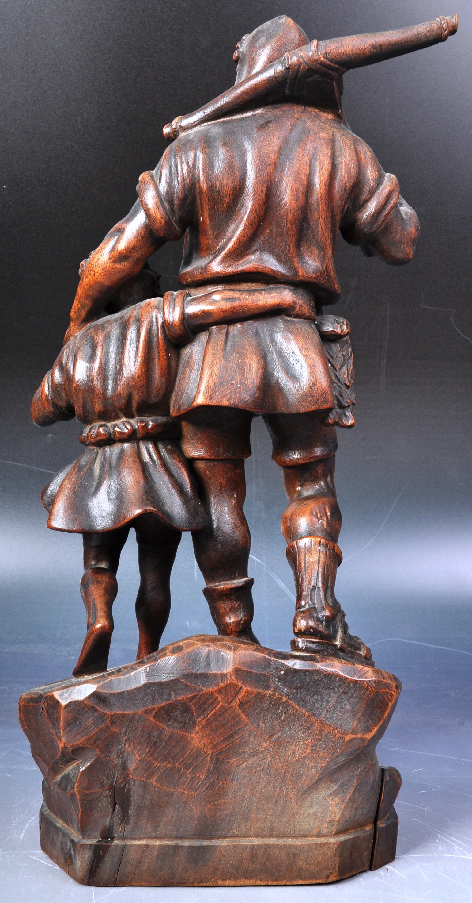 CARVED GERMAN BLACK FOREST WALNUT FIGURINE GROUP OF WILLIAM TELL - Image 6 of 7