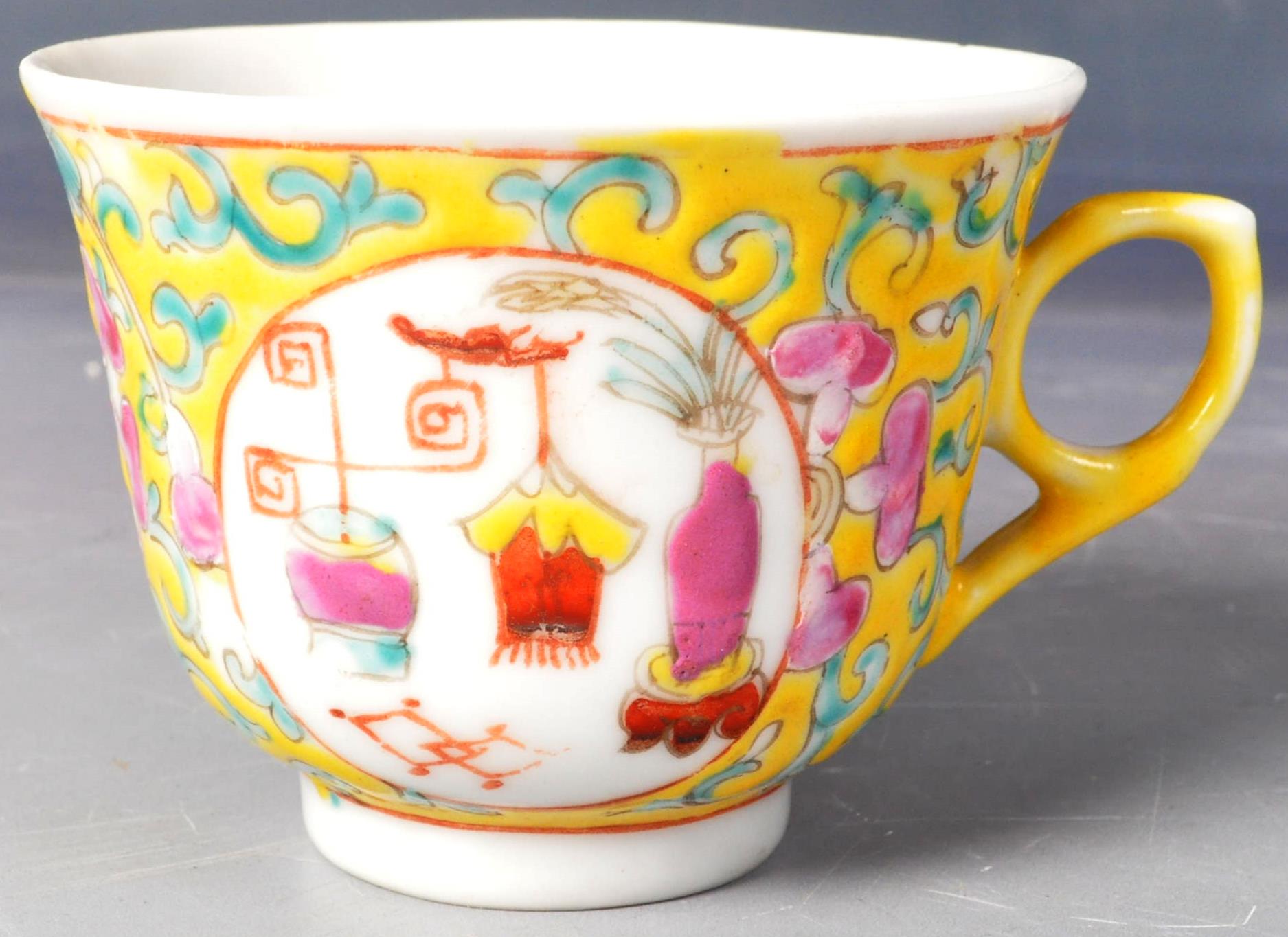 EARLY 20TH CENTURY CHINESE PORCELAIN CUP & SAUCER - Image 7 of 9