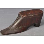 18TH CENTURY GEORGE III TREEN NOVELTY SHOE SNUFFBOX