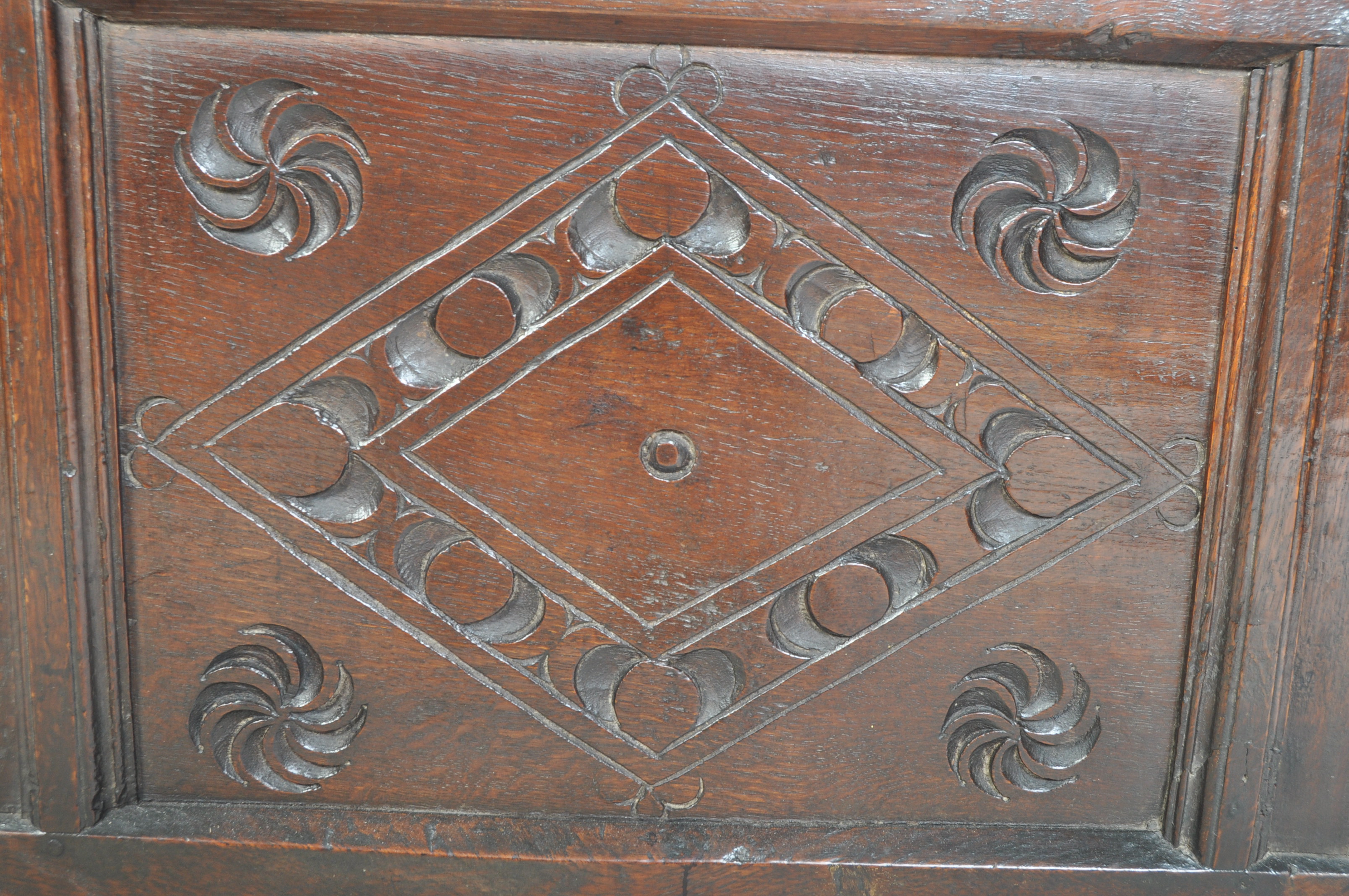 18TH CENTURY OAK COFFER WITH CARVED FIELDED PANELS - Image 10 of 19