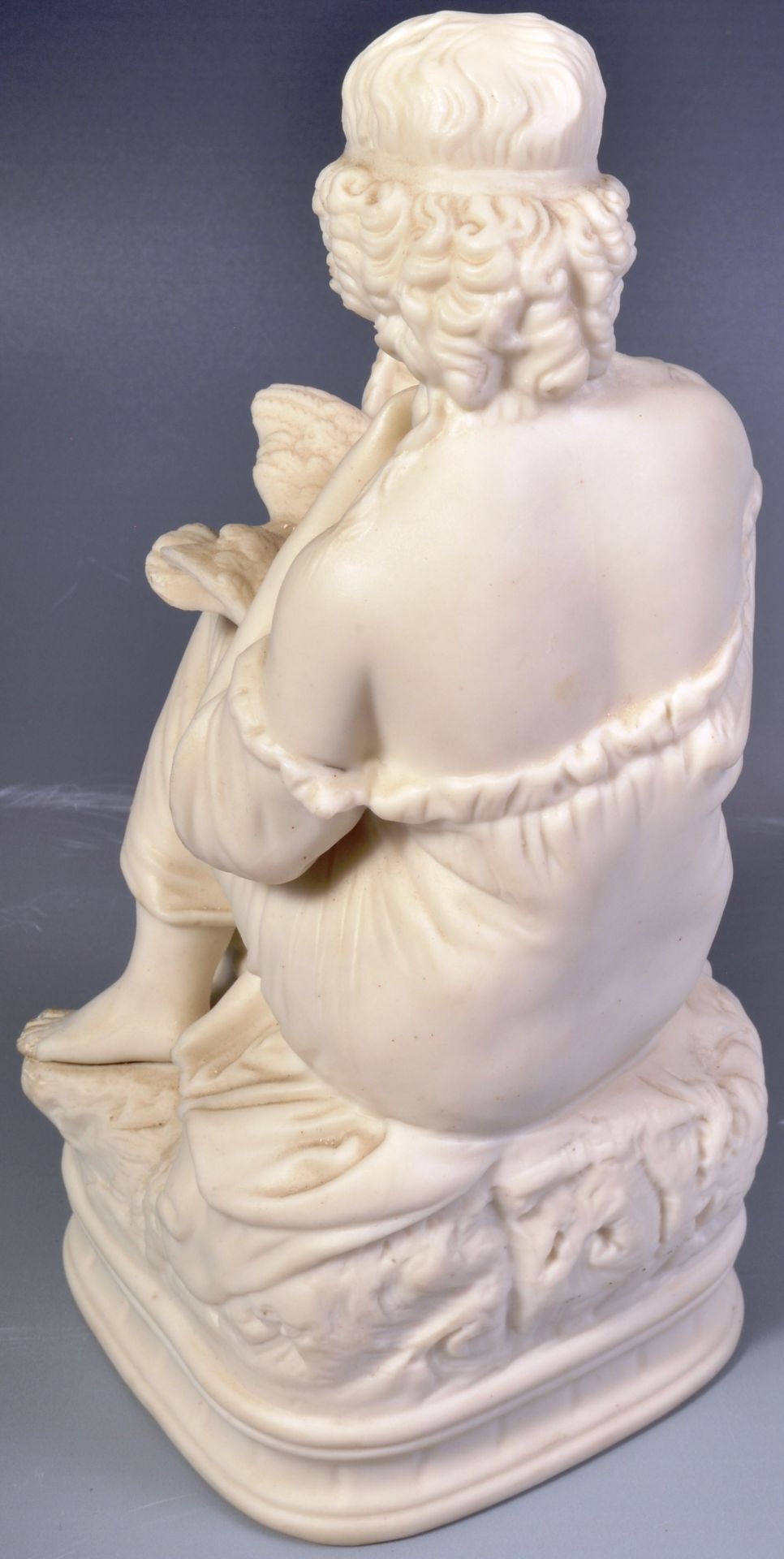 19TH CENTURY PARIAN WARE FIGURE OF A CLASSICAL LADY - Bild 6 aus 6