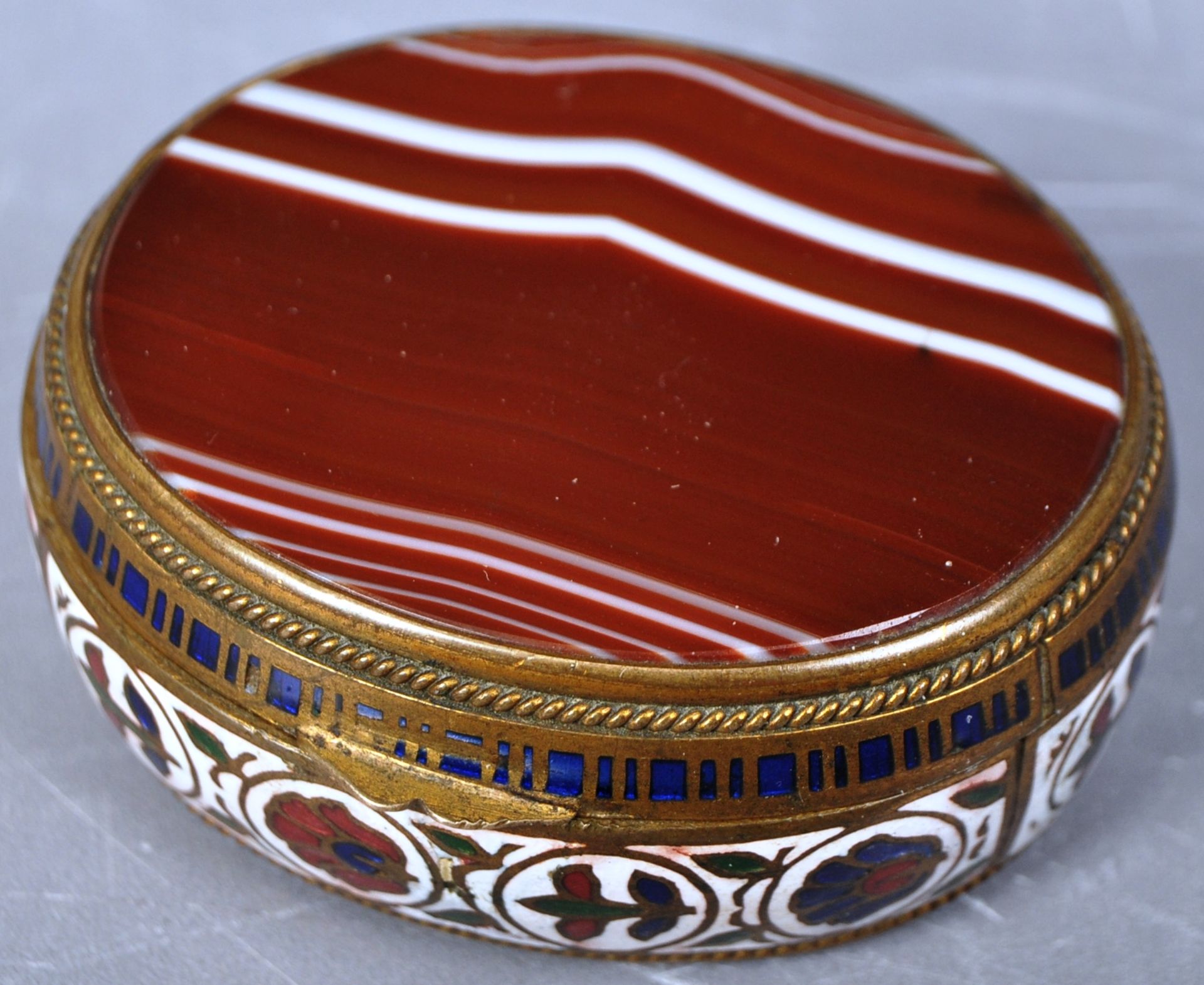 19TH CENTURY FRENCH AGAE & CHAMPLEVE ENAMEL BOX - Image 2 of 5