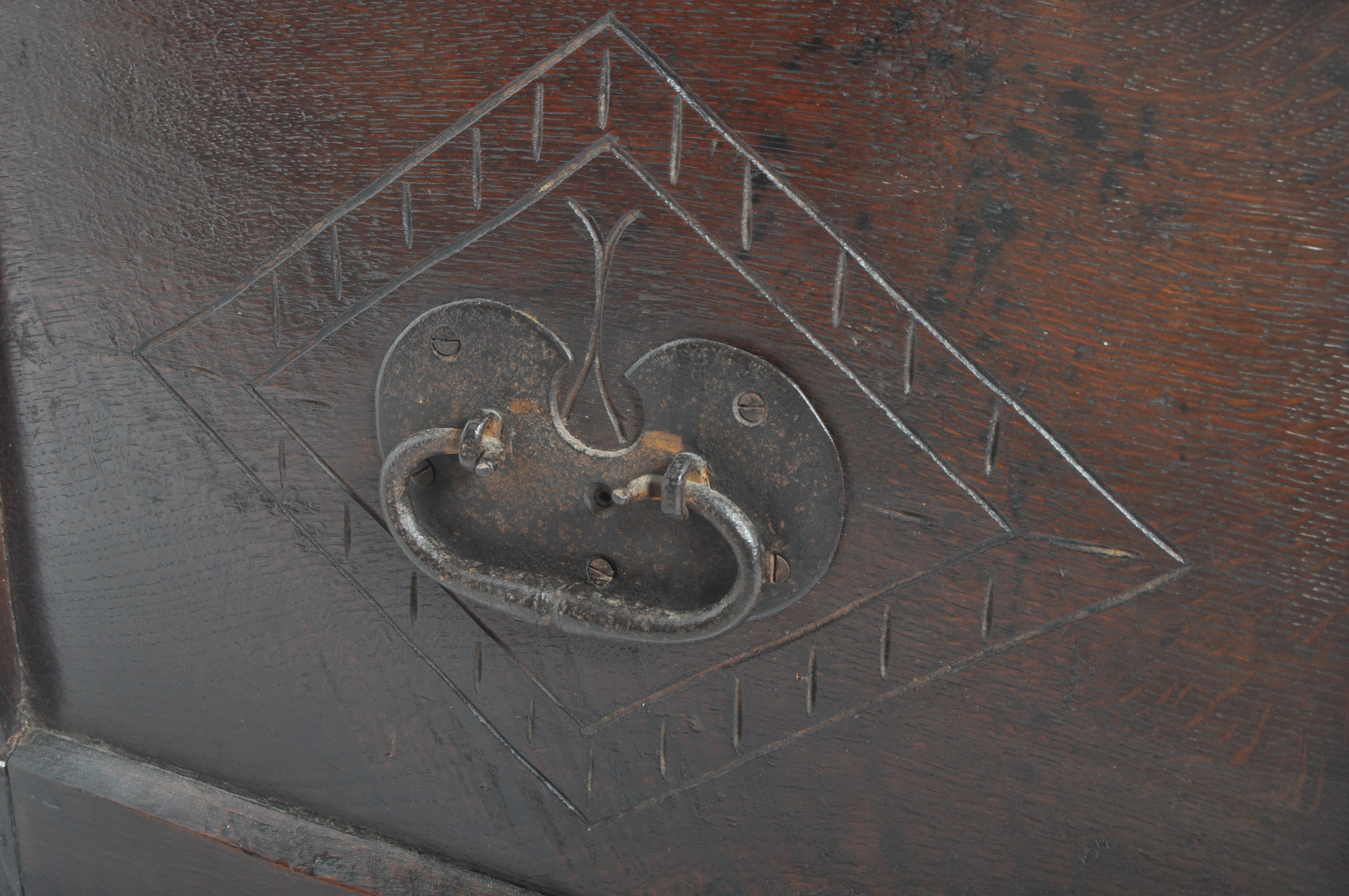 18TH CENTURY OAK COFFER WITH CARVED FIELDED PANELS - Image 18 of 19