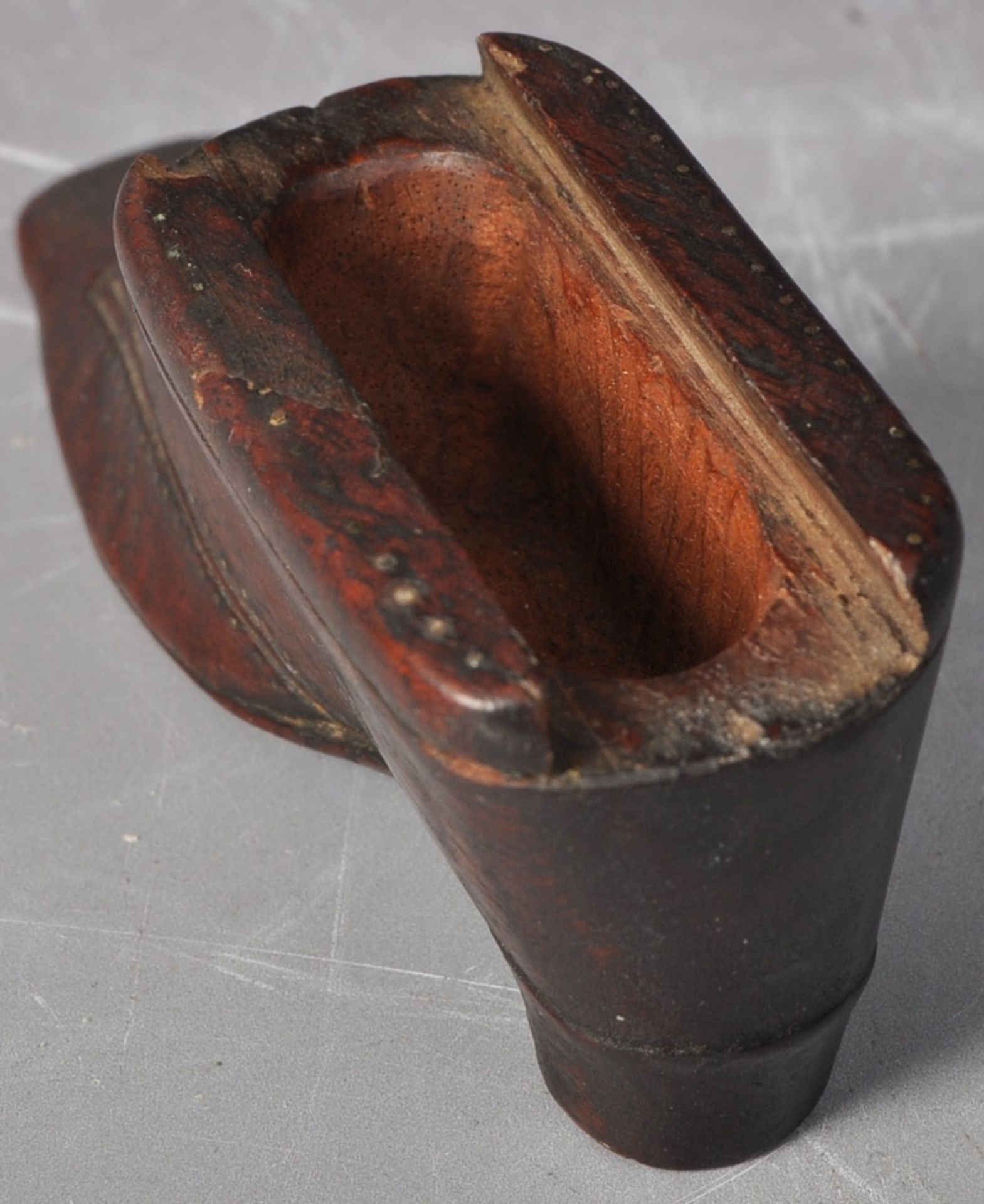 18TH CENTURY GEORGE III TREEN NOVELTY SHOE SNUFFBOX - Image 5 of 6