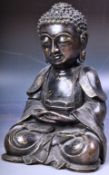 19TH CENTURY CHINESE BRONZE FIGURINE OF A SEATED BUDDHA