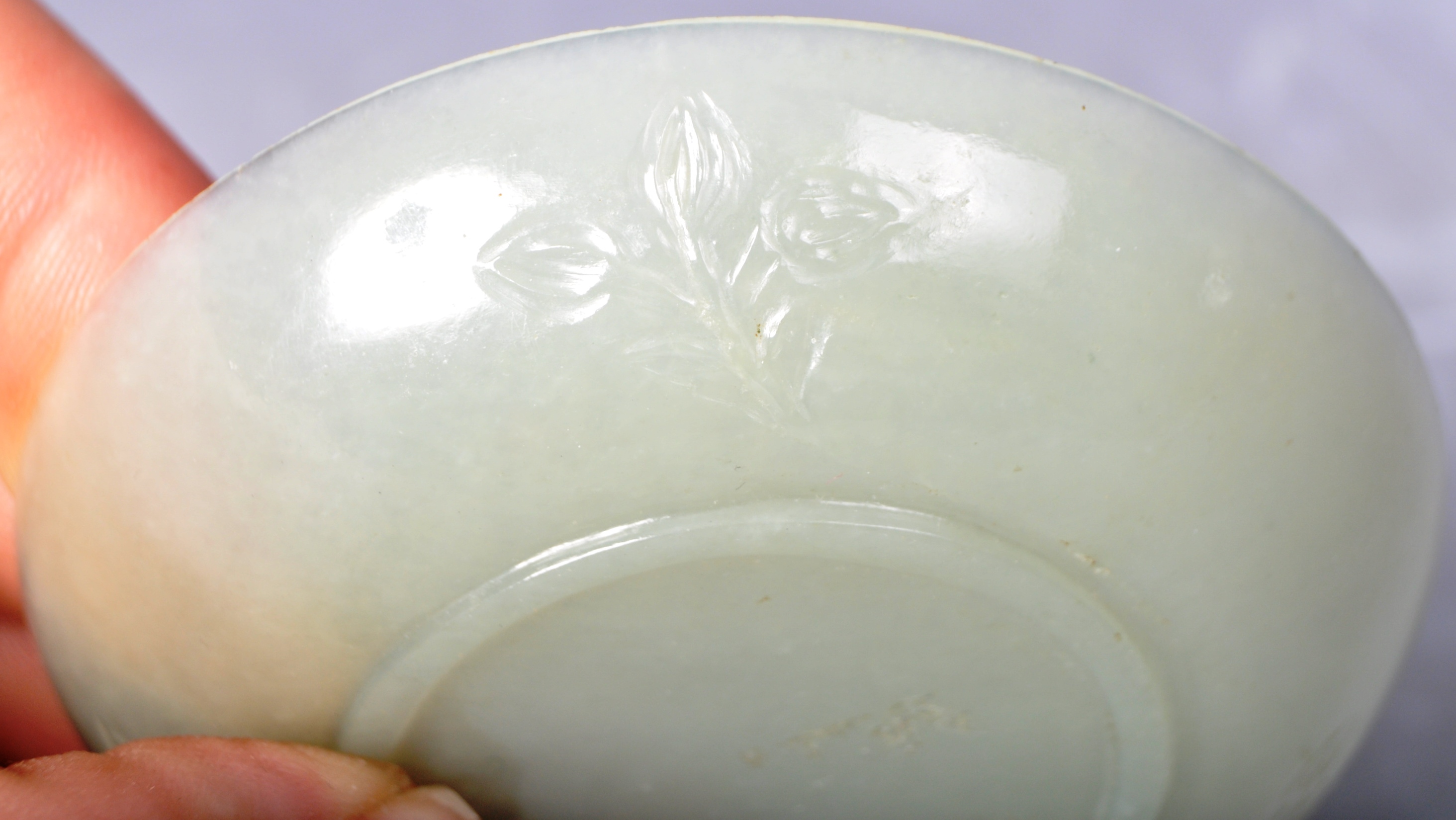 19TH CENTURY CHINESE CARVED MUTTON FAT JADE DISH - Image 4 of 4