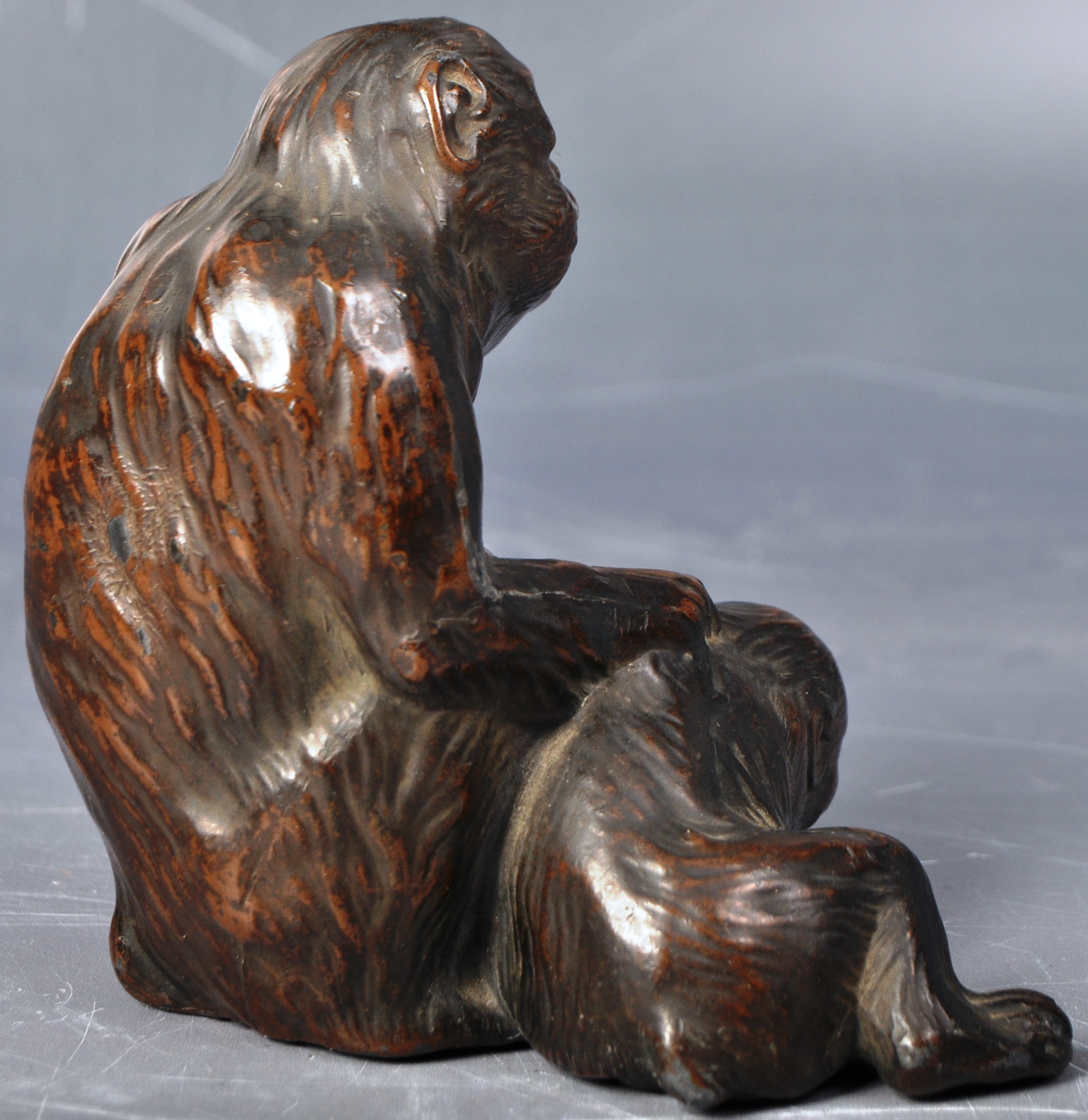 19TH CENTURY VICTORIAN HOLLOW BRONZE MONKEY FIGURE - Image 4 of 5