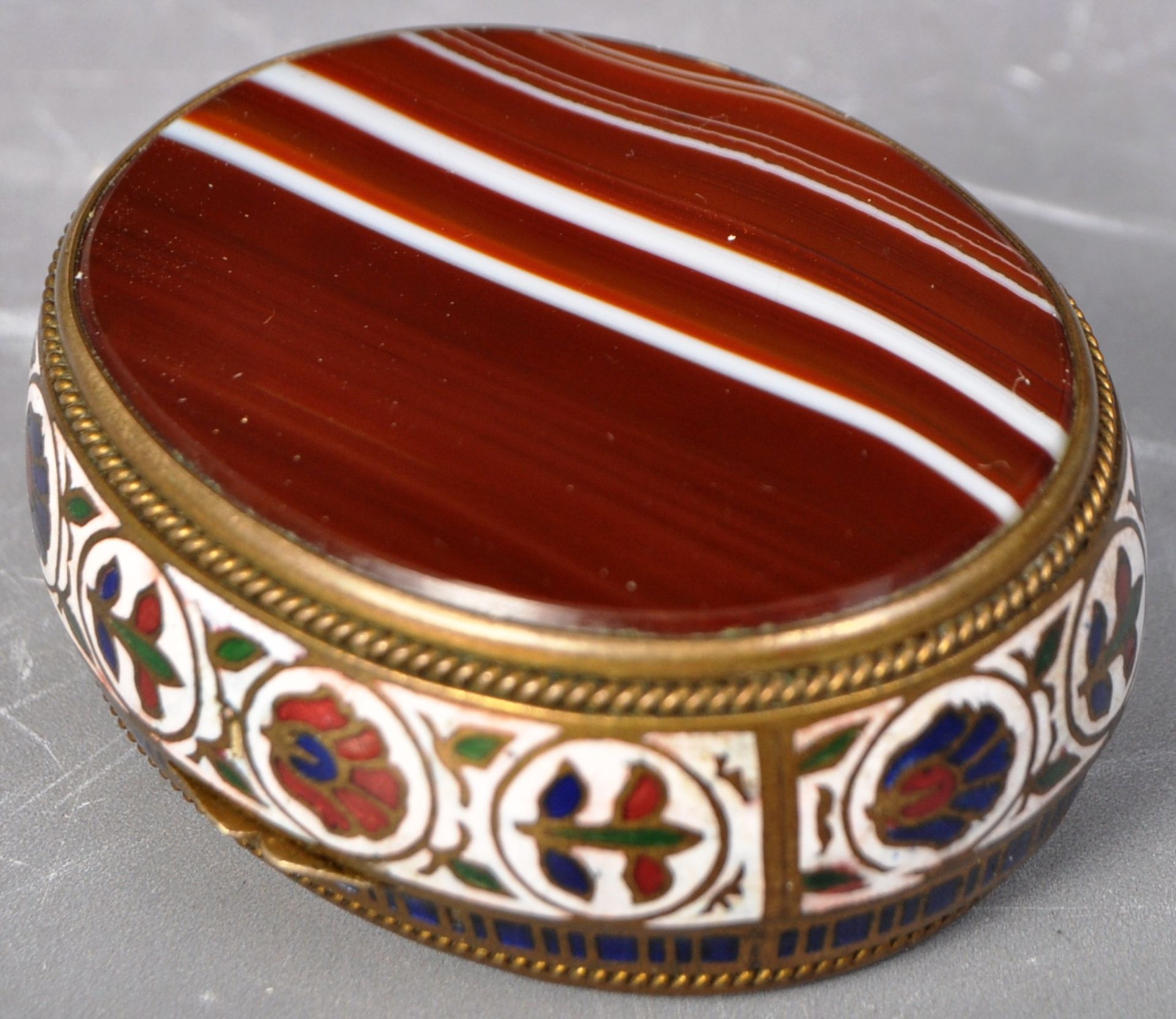 19TH CENTURY FRENCH AGAE & CHAMPLEVE ENAMEL BOX - Image 4 of 5