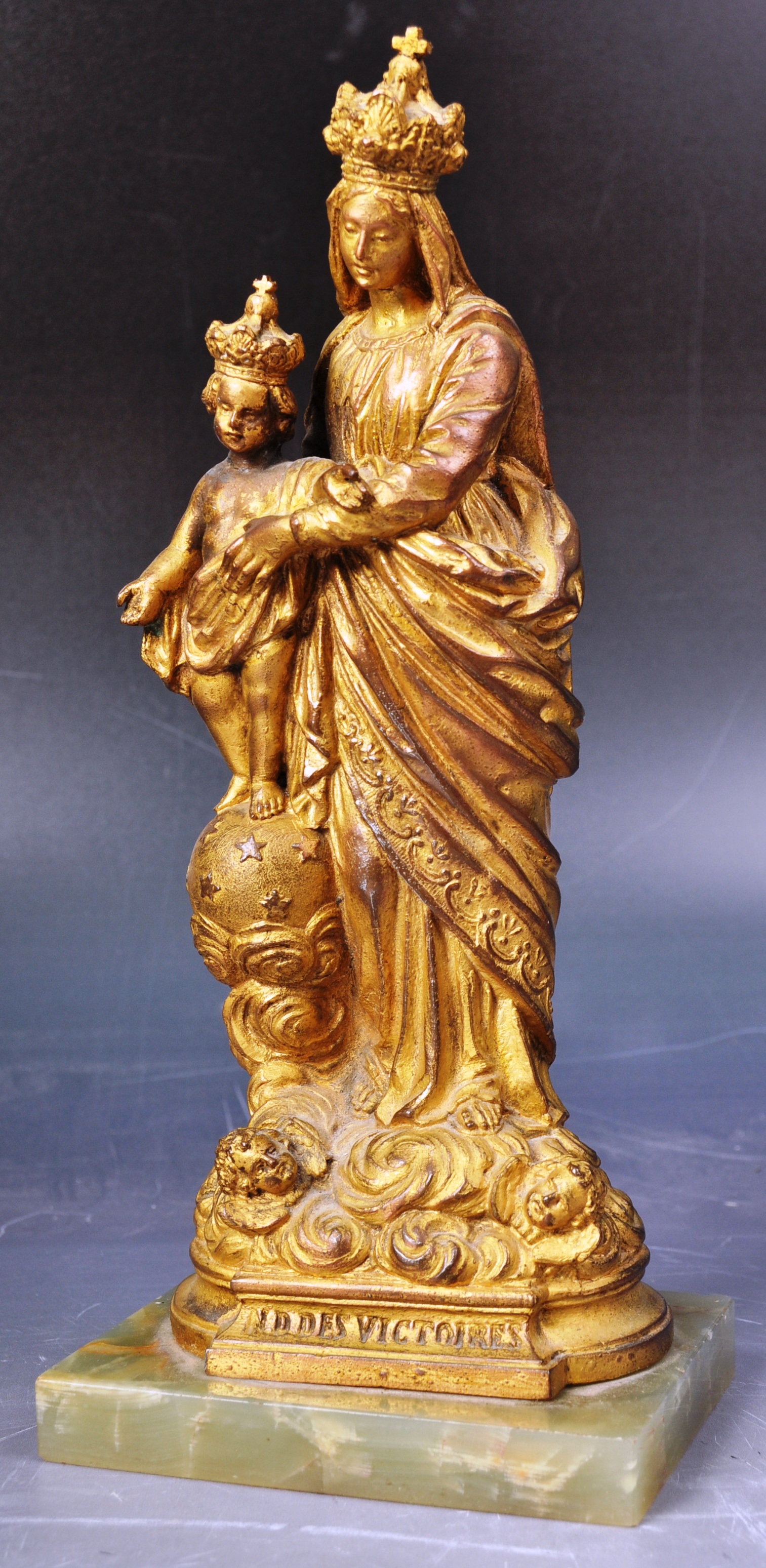 19TH CENTURY VICTORIAN ORMOLU BRONZE FIGURE OF MADONNA AND CHILD