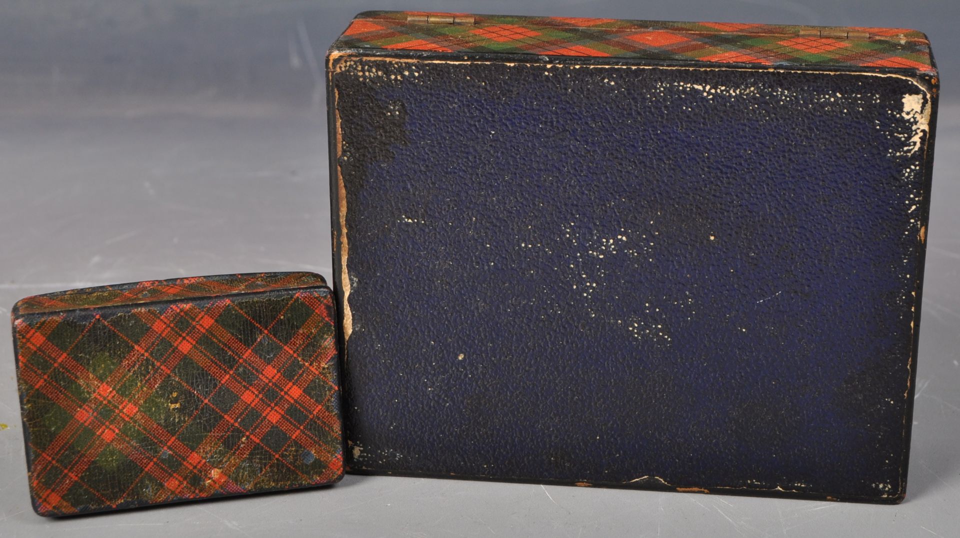 A 19TH CENTURY MAUCHLINE TARTAN WARE TRINKET BOX & SNUFF BOX - Image 7 of 7