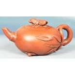 EARLY 20TH CENTURY YIXING CLAY TEAPOT WITH CRICKET TO LID