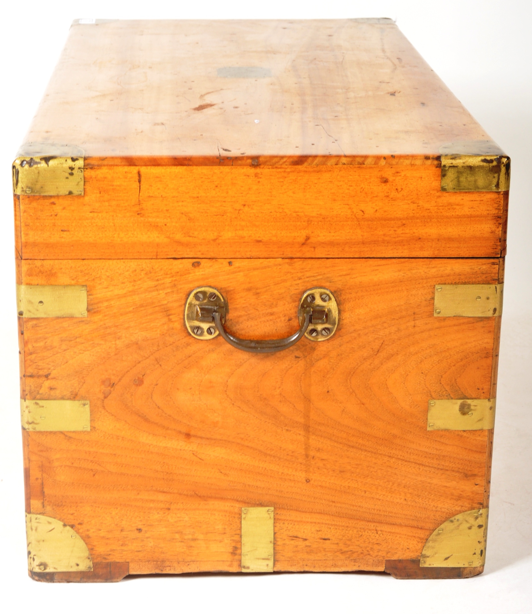 19TH CENTURY CAMPHOR WOOD BRASS BOUND STEAMER TRUNK - Image 6 of 6