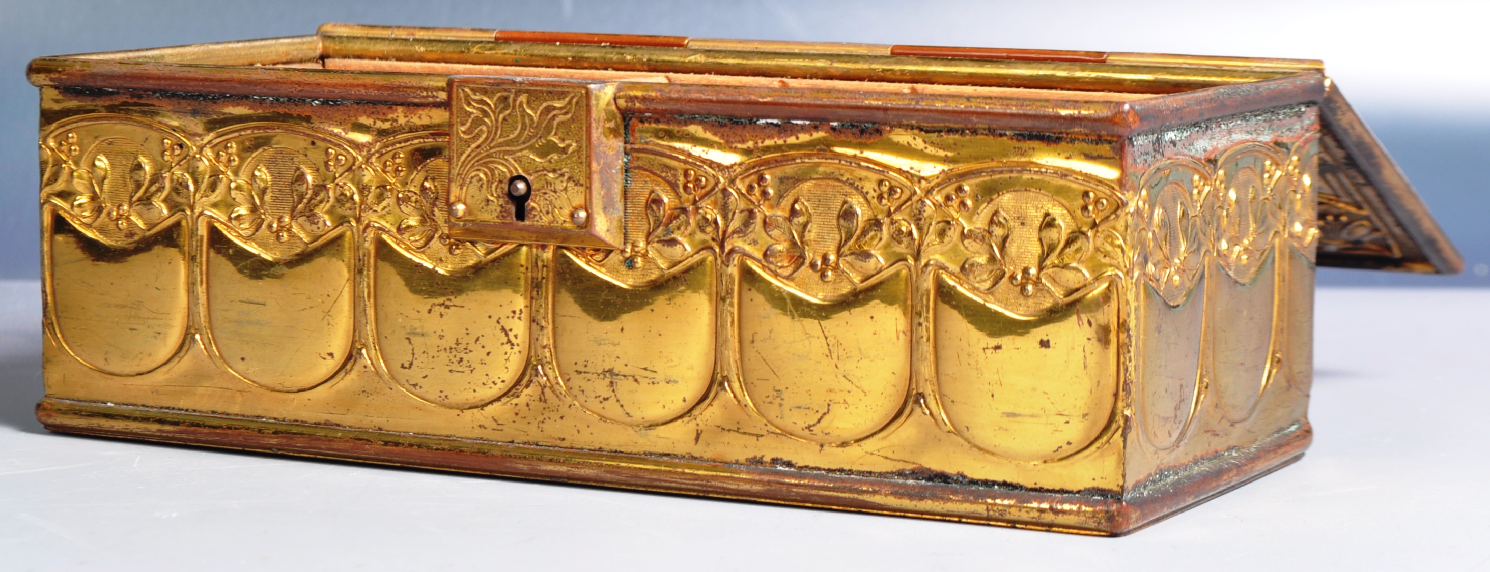 19TH CENTURY VICTORIAN ART NOUVEAU BRASS BOX - Image 2 of 13