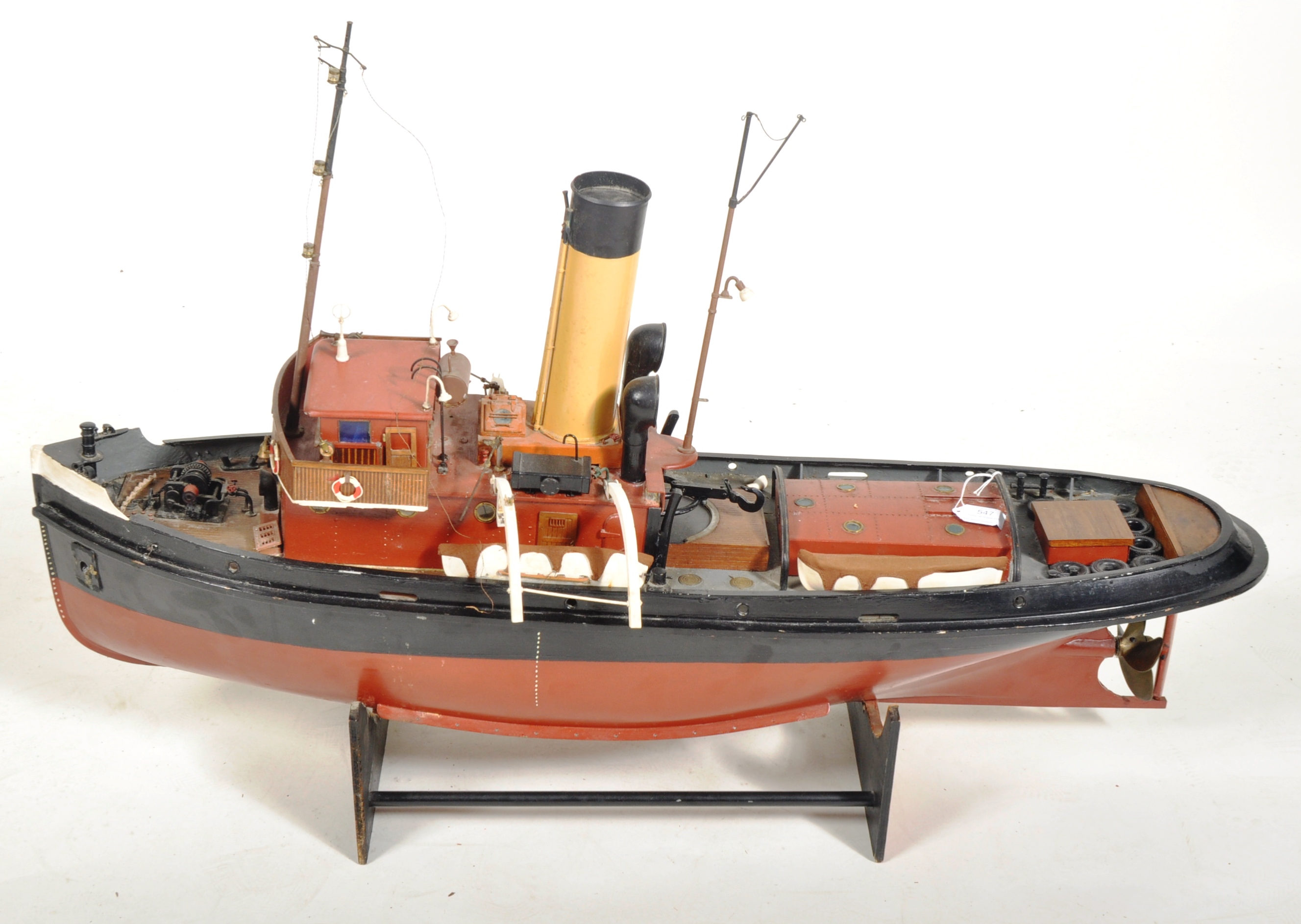 20TH CENTURY SCRATCH BUILT MODEL OF A 19TH CENTURY TUG BOAT - Image 2 of 9