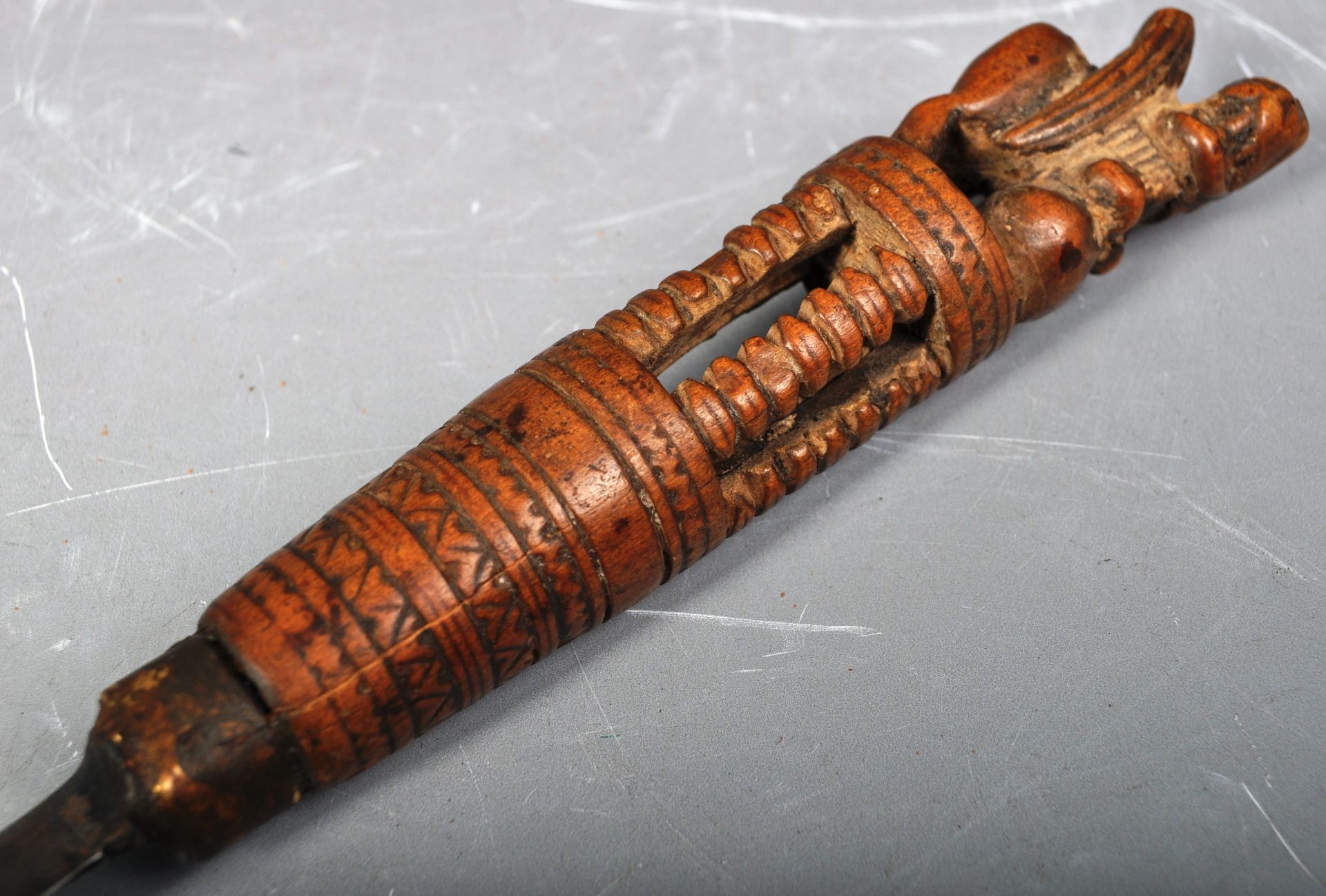 18TH CENTURY CARVED DUTCH FRUITWOOD SERVING KNIFE - Image 2 of 7