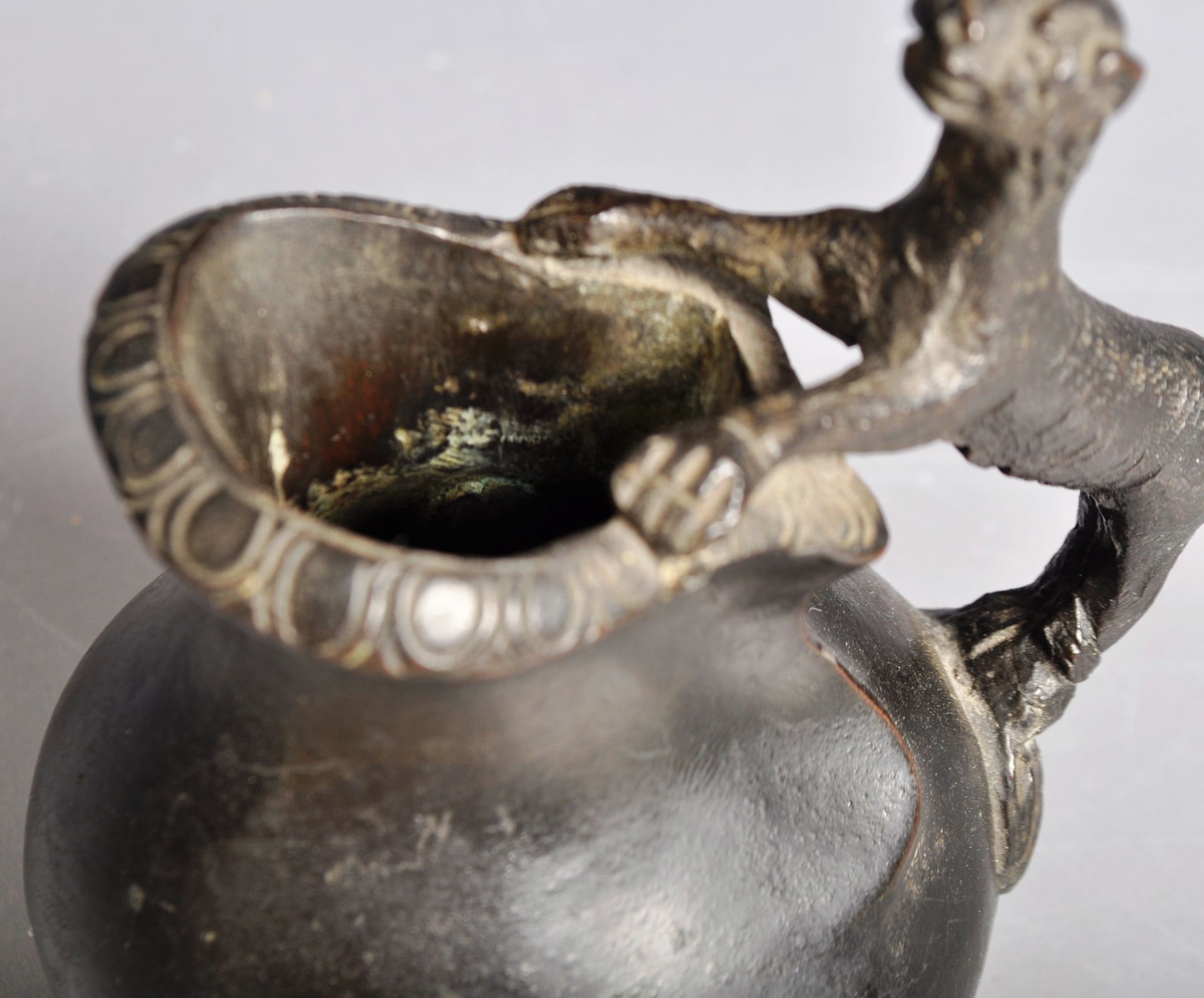 19TH CENTURY ITALIAN GRAND TOUR BRONZE JUG - Image 3 of 6