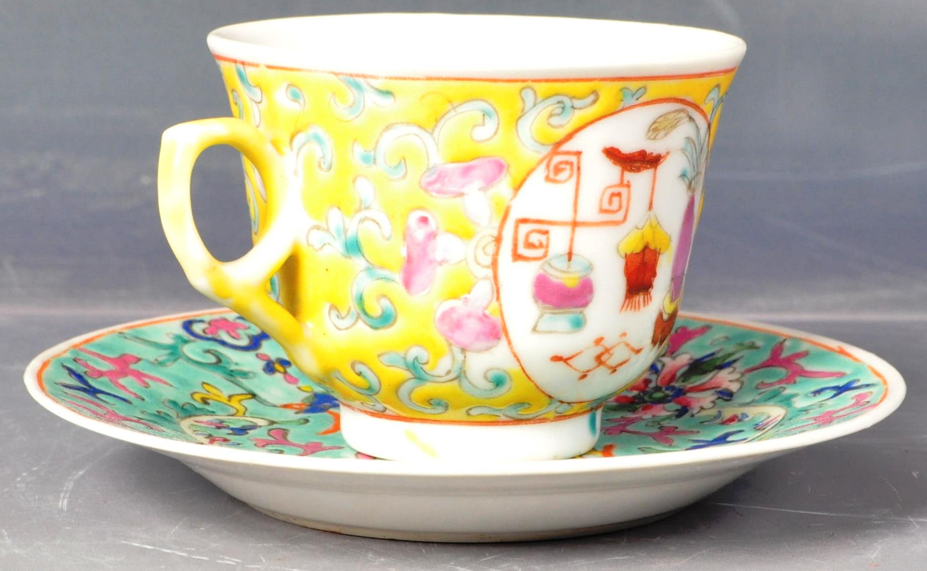 EARLY 20TH CENTURY CHINESE PORCELAIN CUP & SAUCER - Image 3 of 9