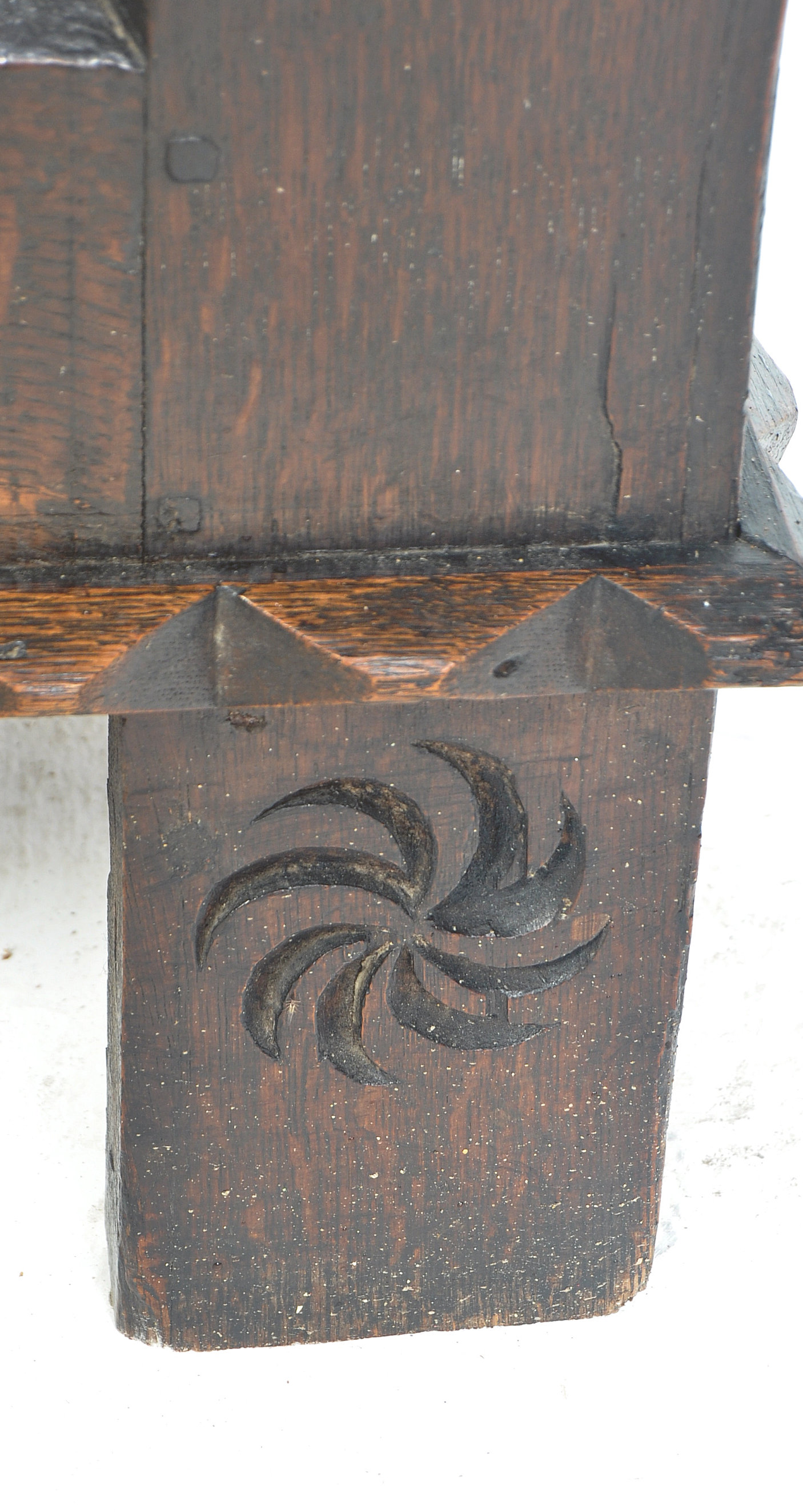 18TH CENTURY OAK COFFER WITH CARVED FIELDED PANELS - Image 13 of 19