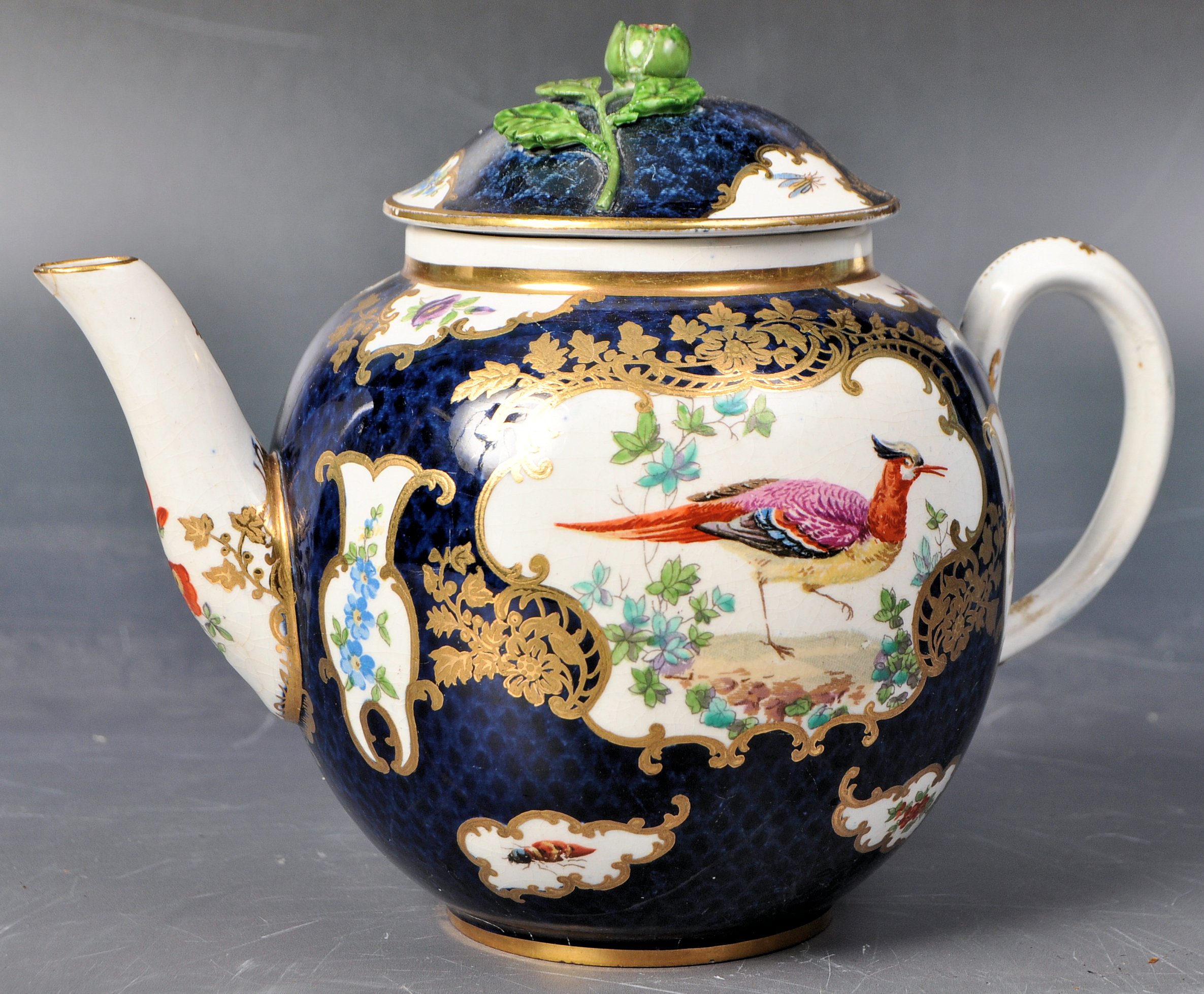 18TH CENTURY GEORGE III WORCESTER HAND PAINTED TEAPOT