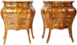 MATCHING PAIR OF 19TH CENTURY ITALIAN WALNUT COMMODE BEDSIDES