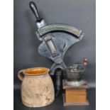 COLLECTION OF VINTAGE 20TH CENTURY AND LATER KITCHENALIA