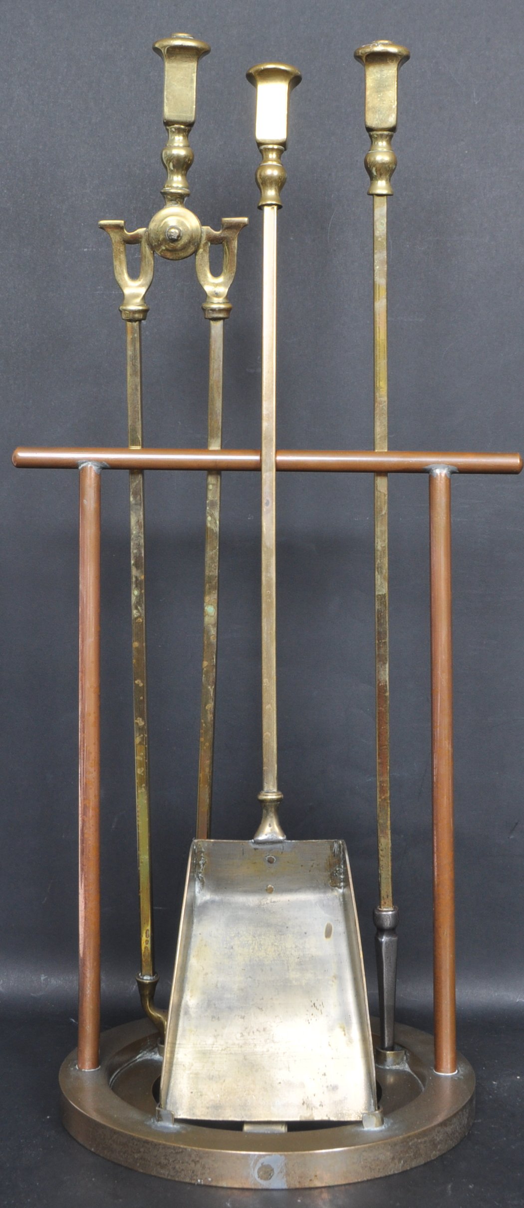 20TH CENTURY BRASS / BRONZE COMPANION SET