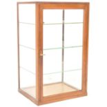 MID 20TH CENTURY MUSEUM / SHOP PEDESTAL DISPLAY CABINET