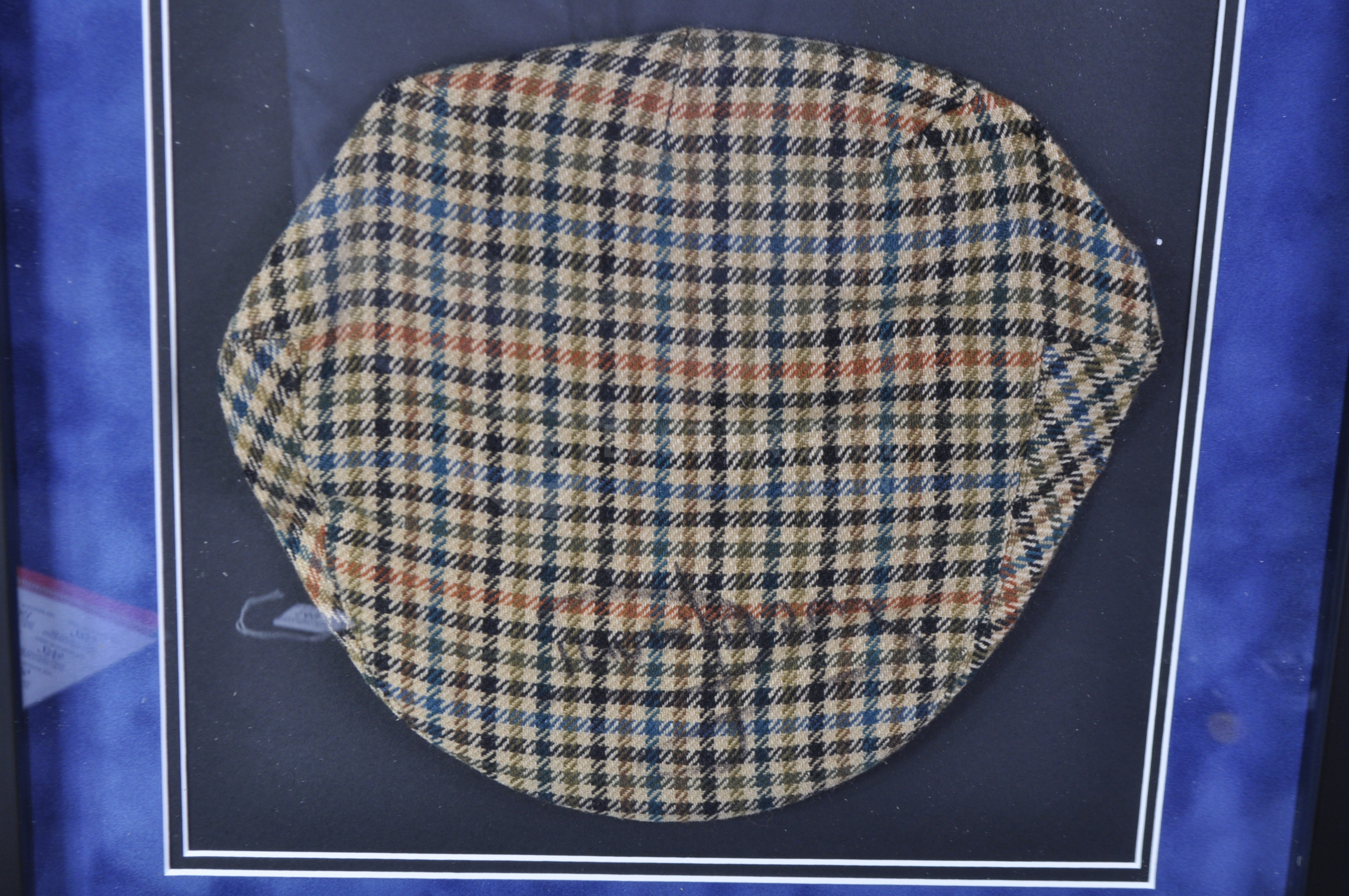 ONLY FOOLS & HORSES - DEL BOY'S SCREEN USED SIGNATURE FLAT CAP - Image 2 of 6