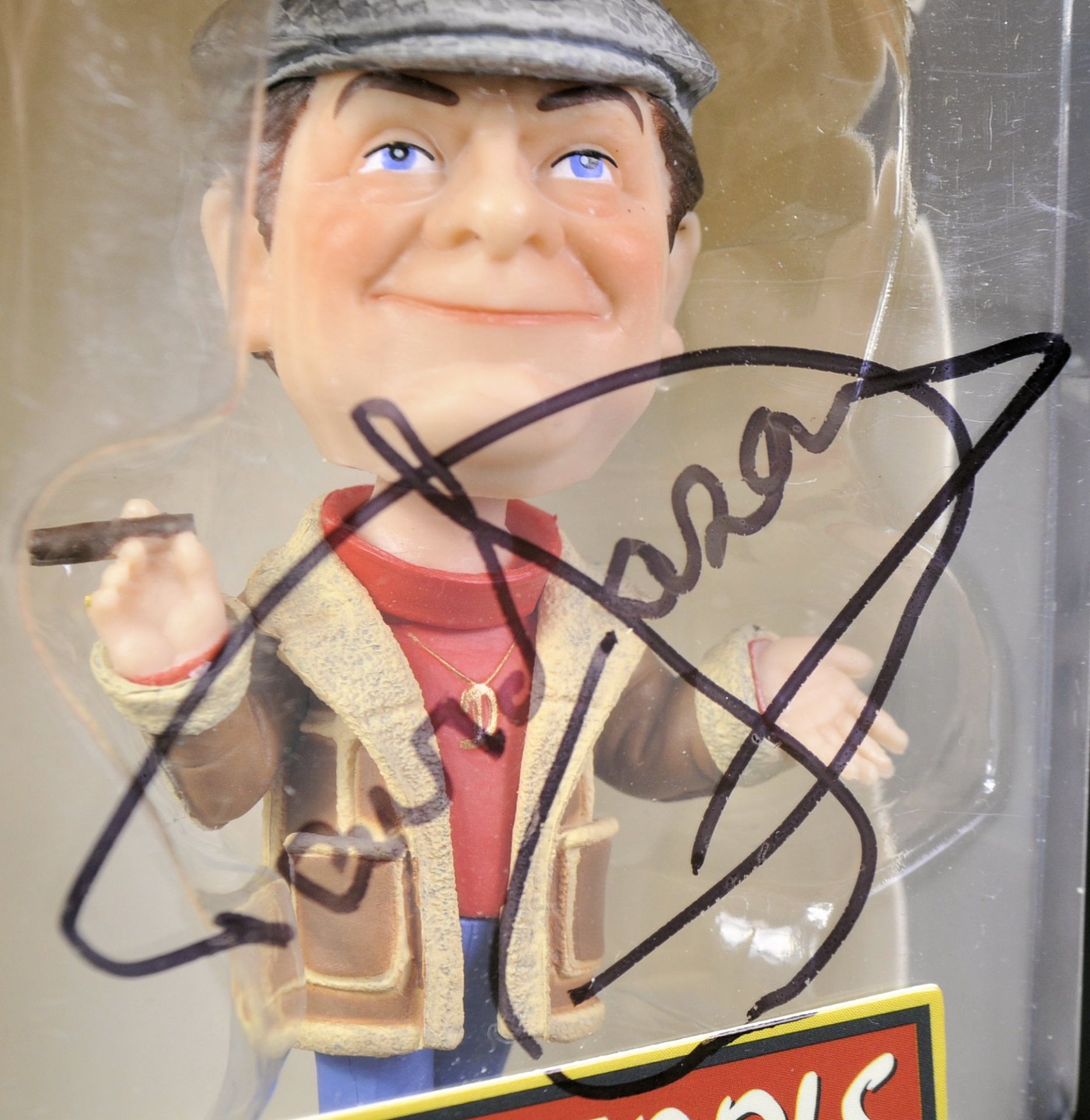 ONLY FOOLS & HORSES - SIR DAVID JASON SIGNED BOBBLEHEAD FIGURE - Image 2 of 5