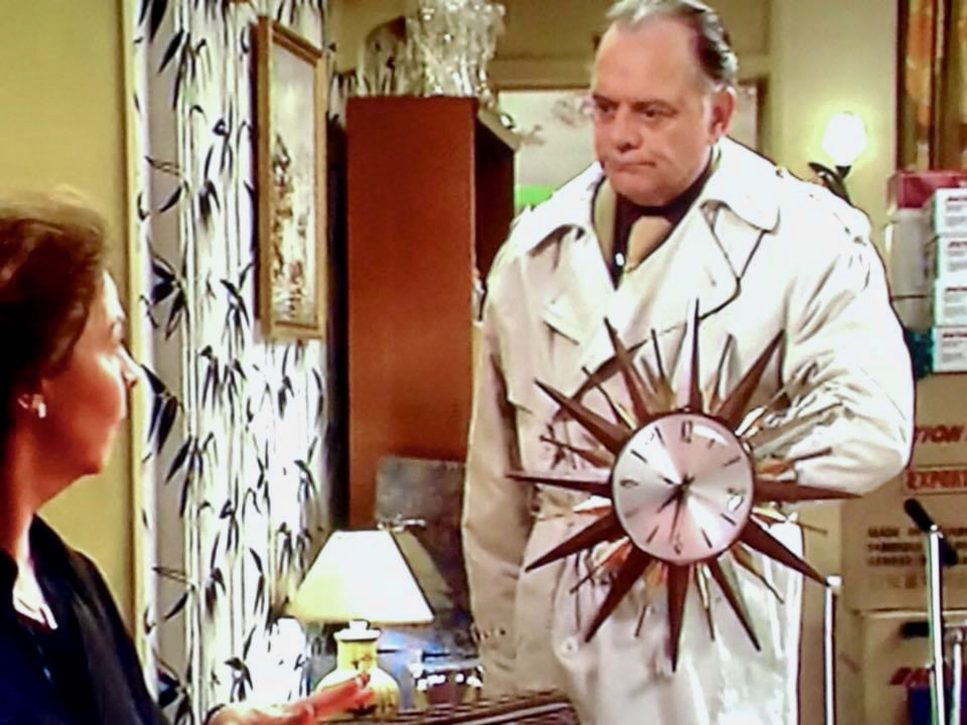 ONLY FOOLS & HORSES - TROTTER FLAT STARBURST CLOCK SIGNED DAVID JASON - Image 5 of 5