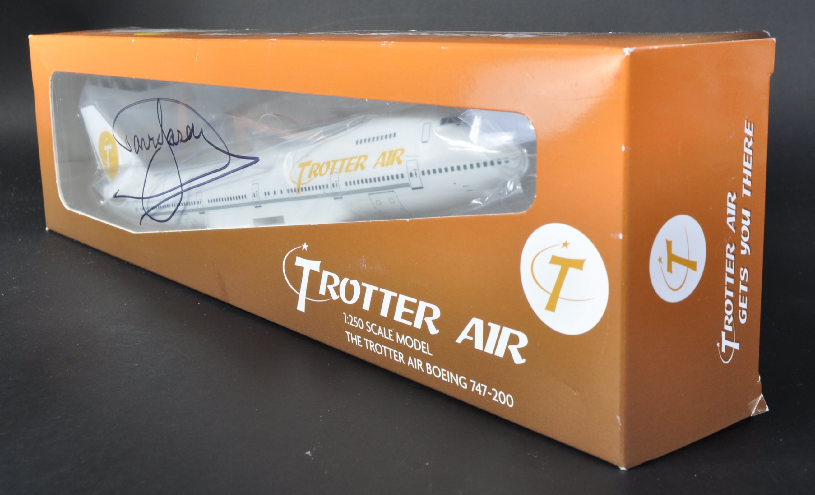 ONLY FOOLS & HORSES - TROTTER AIR DIECAST MODEL - DAVID JASON SIGNED - Image 4 of 6