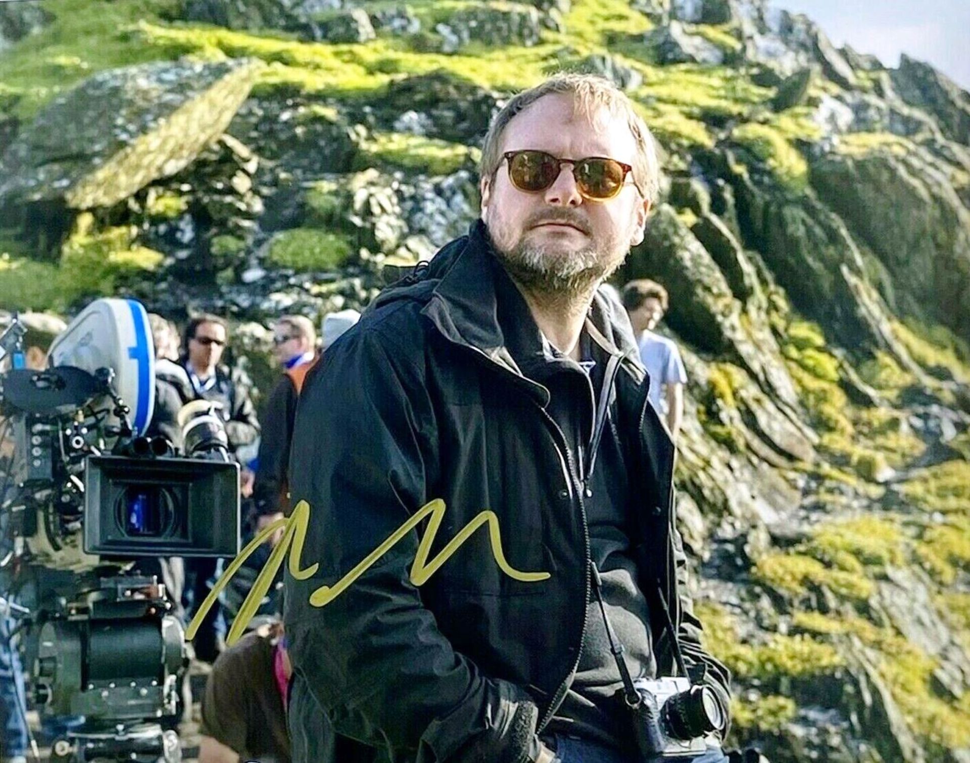 STAR WARS - RIAN JOHNSON - LAST JEDI DIRECTOR - SIGNED 8X10" - AFTAL