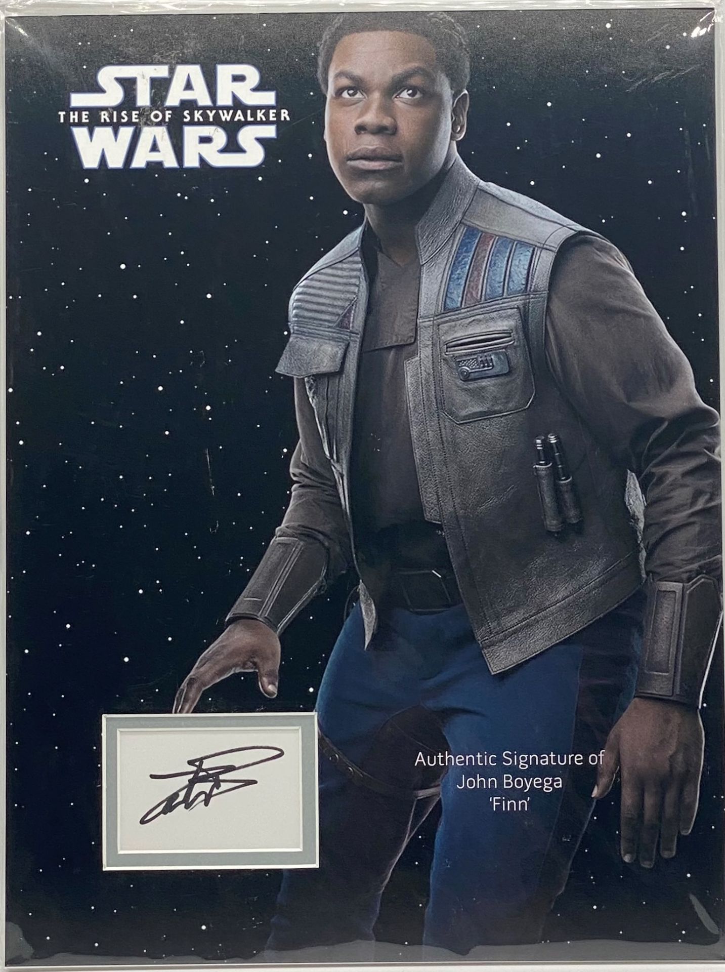 STAR WARS - JOHN BOYEGA (FINN) - AUTOGRAPH PRESENTATION - AFTAL