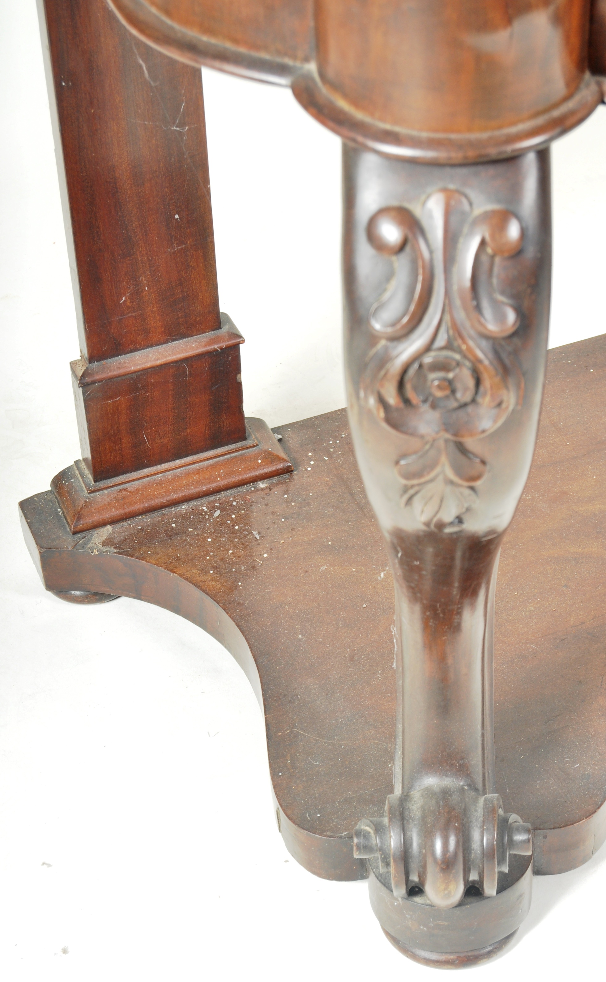 19TH CENTURY VICTORIAN MAHOGANY DUCHESS DRESSING TABLE - Image 6 of 13