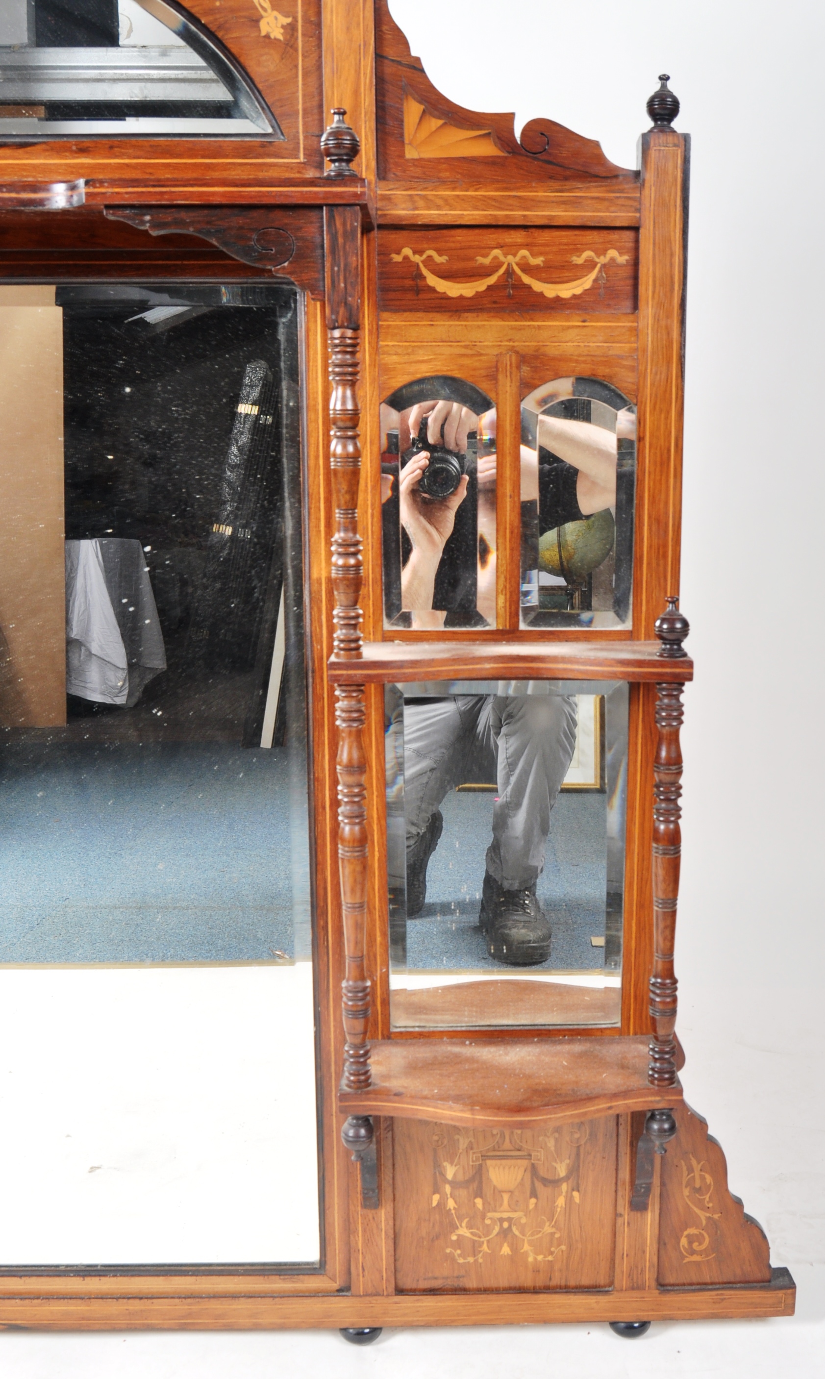 19TH CENTURY VICTORIAN INLAID MAHOGANY OVERMANTEL MIRROR - Image 4 of 7