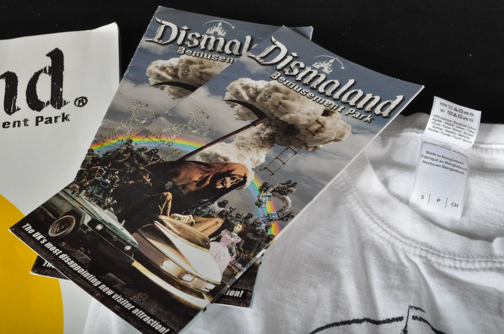BANKSY INTEREST - DISMALAND BROCHURE, T-SHIRT & OTHER ITEMS - Image 3 of 8
