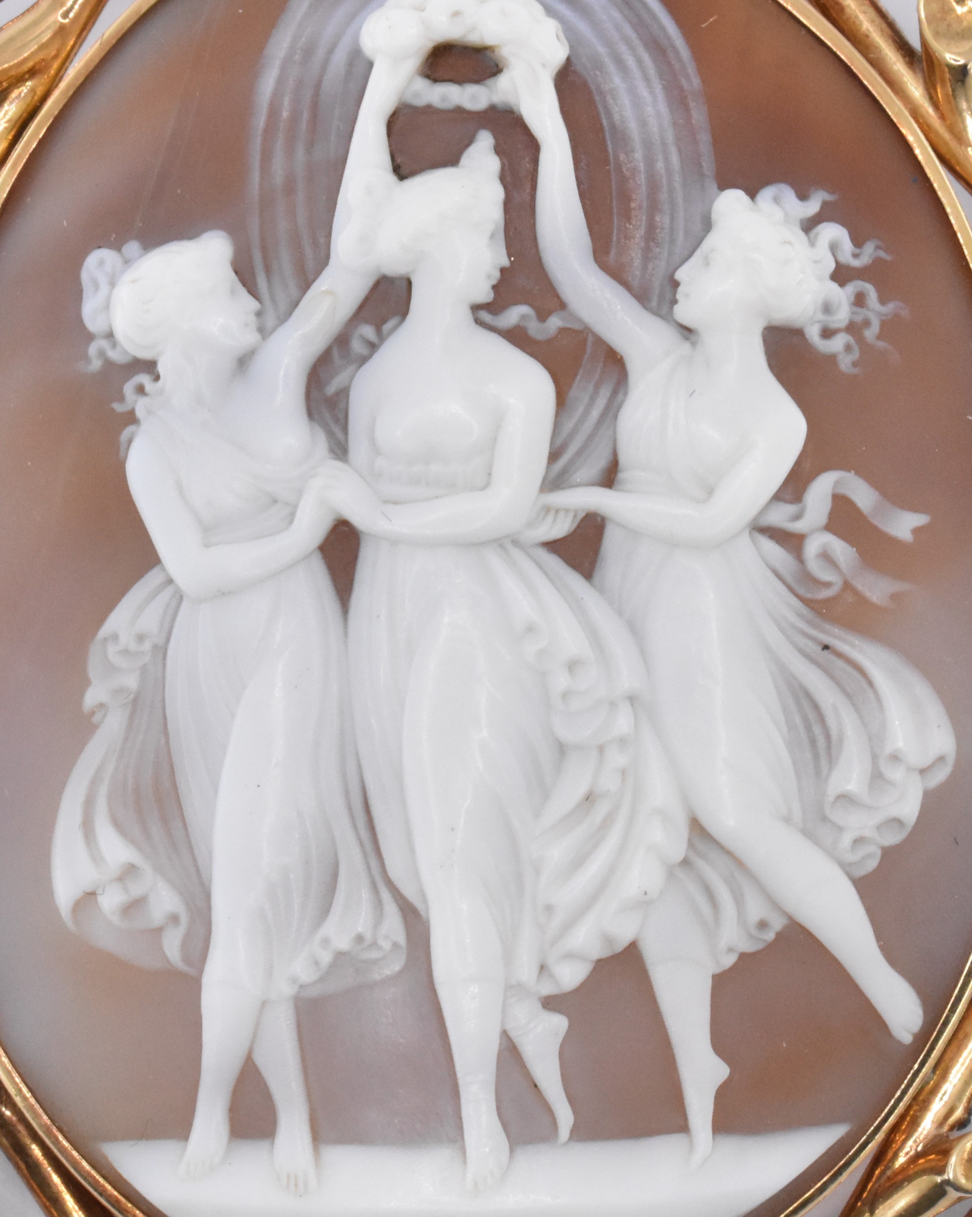 VICTORIAN GOLD & SHELL CAMEO BROOCH - Image 3 of 5