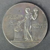 IMPERIAL GERMAN EMPIRE MEDAL FOR BERLIN WAR RELIEF VOLUNTEERS MEDALLION