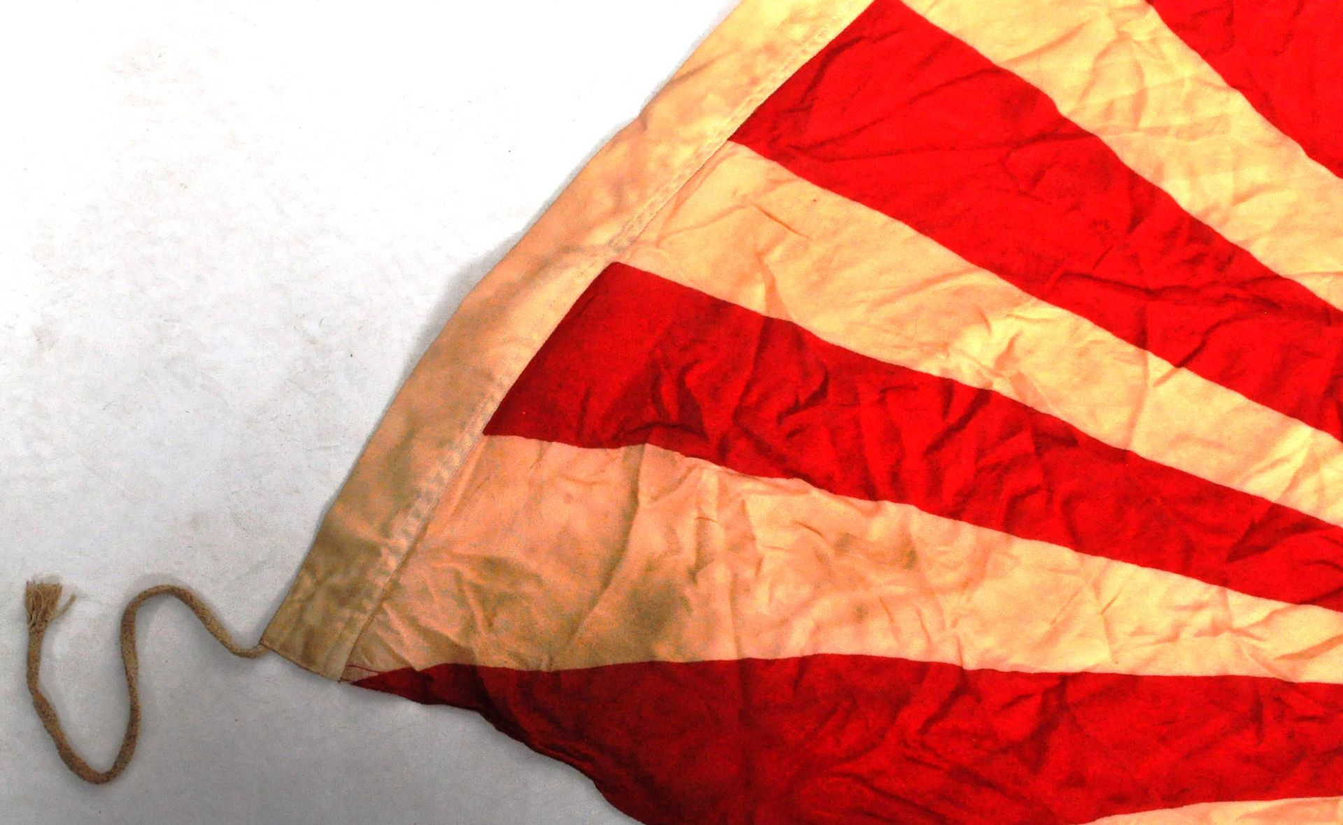 VINTAGE WWII RELATED JAPANESE COTTON BATTLE FLAG - Bild 4 aus 6