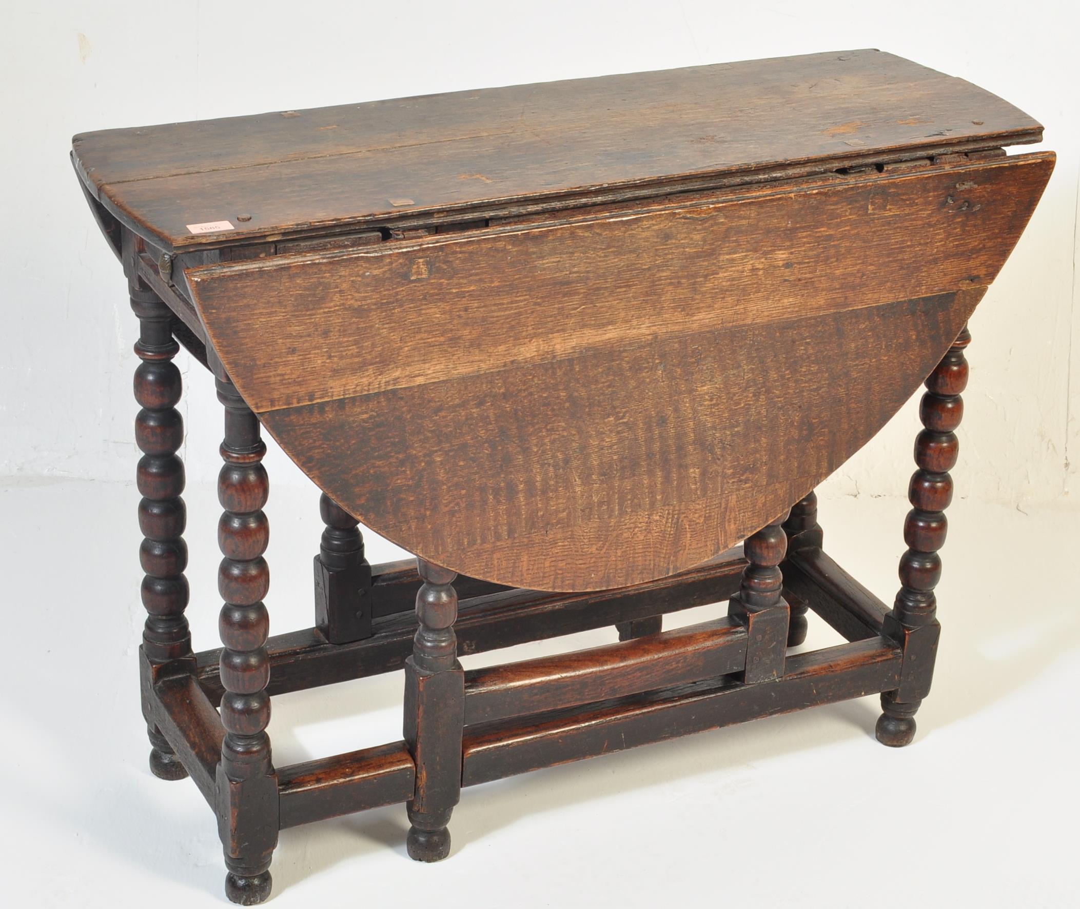 18TH CENTURY GEORGE III OAK DROP LEAF DINING TABLE / OCCASIONAL TABLE - Image 2 of 5