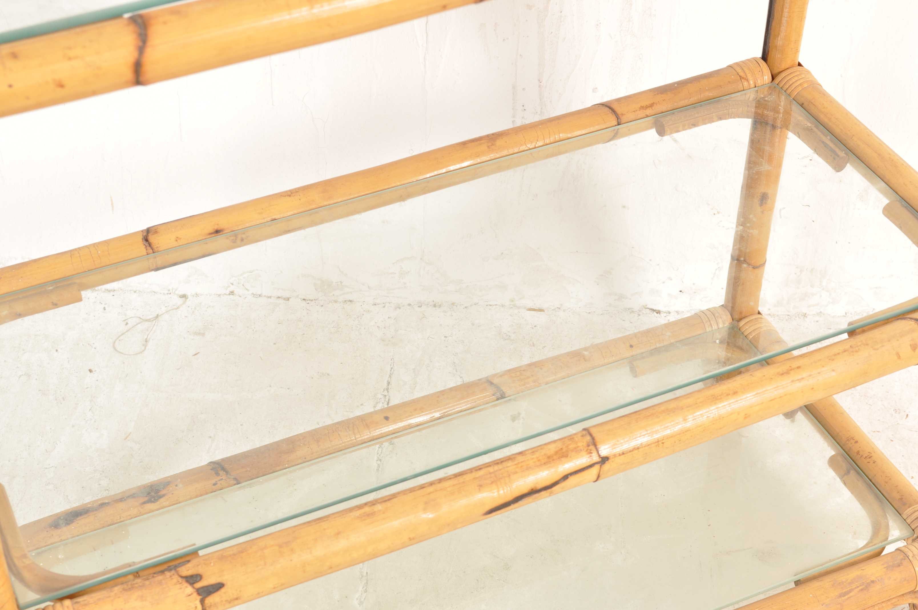 20TH CENTURY BAMBOO AND GLASS SHELVES / WHATNOT / ETAGERE - Image 4 of 9