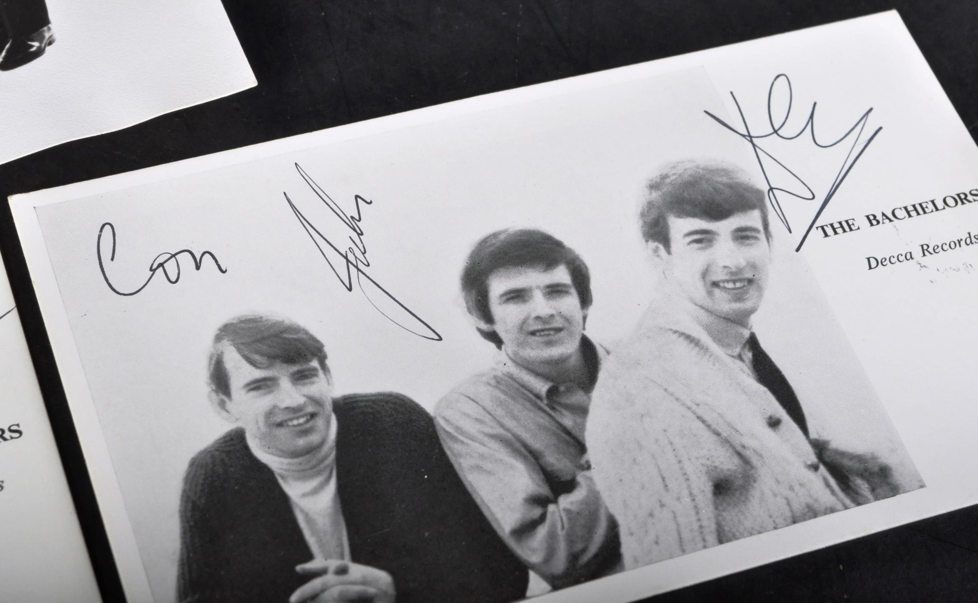 AUTOGRAPHS - 1960S - THE BACHELORS & BRUCE FORSTYH - Image 4 of 4