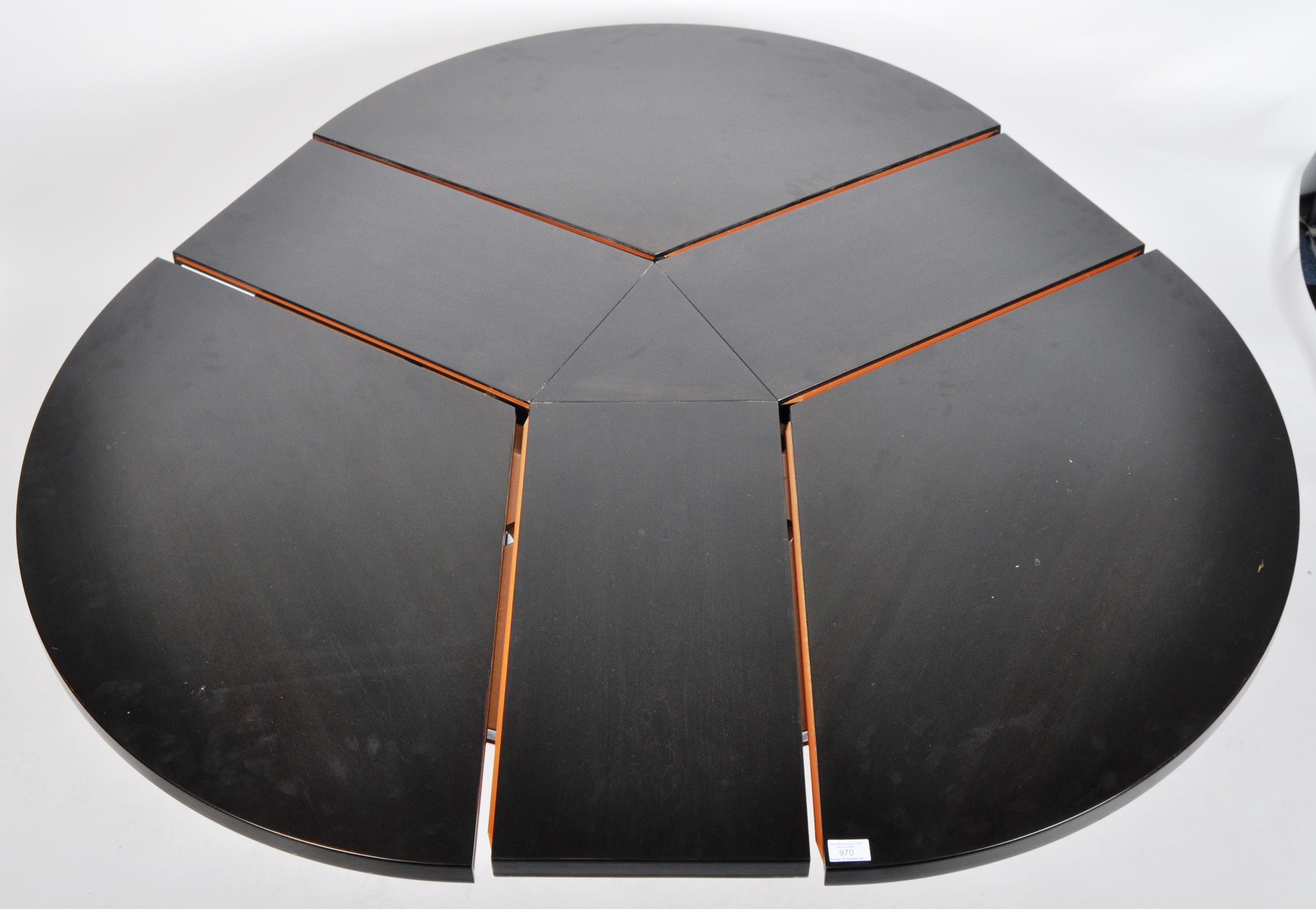 SKOVBY - MODEL SM32 - DANISH BLACK WENGE DINING TABLE AND SIX CHAIRS - Image 4 of 9
