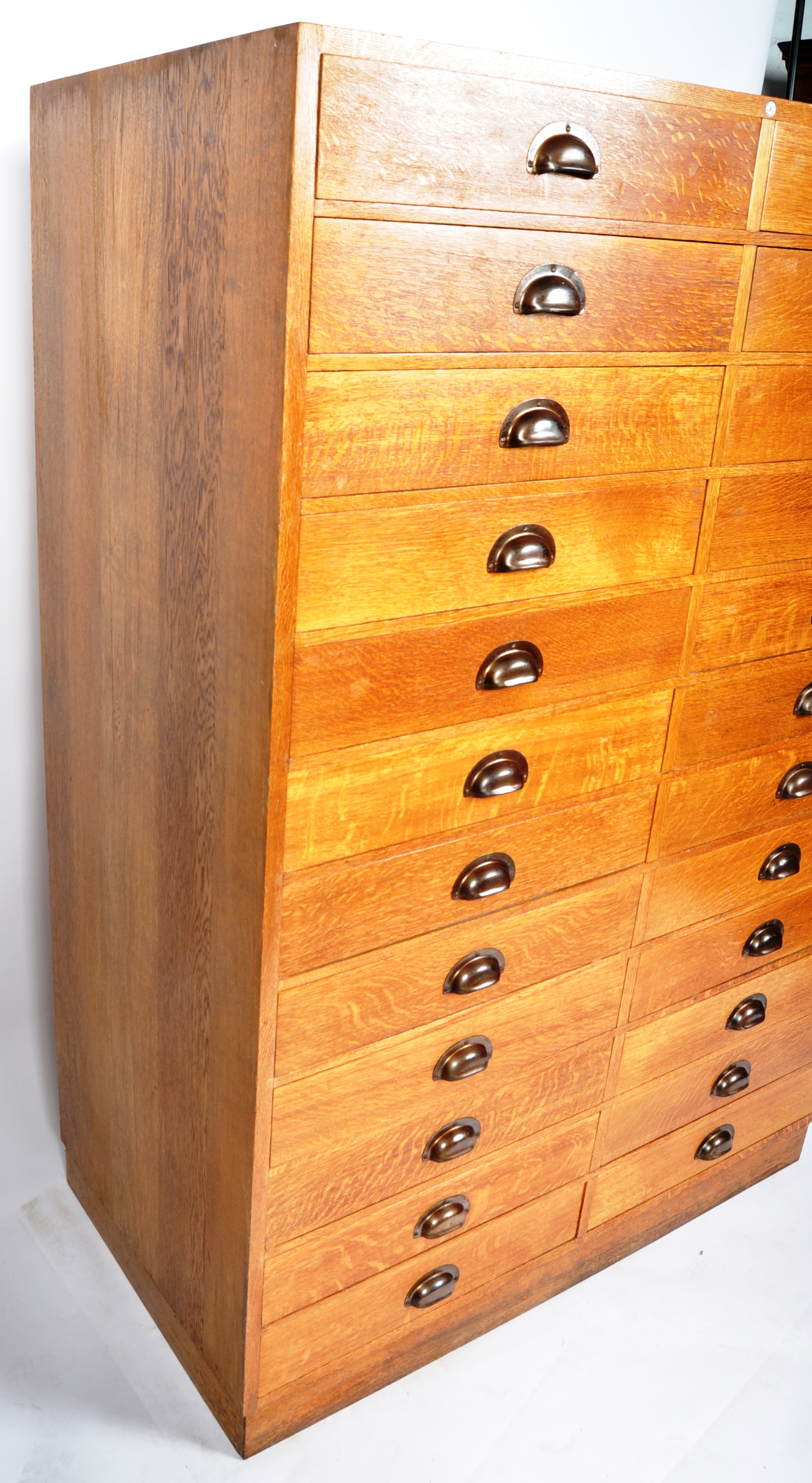 1930'S HABERDASHERY / SHOP OAK DUAL BANK OF DRAWERS - Image 3 of 7