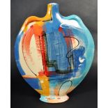 RICHARD WILSON - RETRO VINTAGE 20TH CENTURY CERAMIC VASE