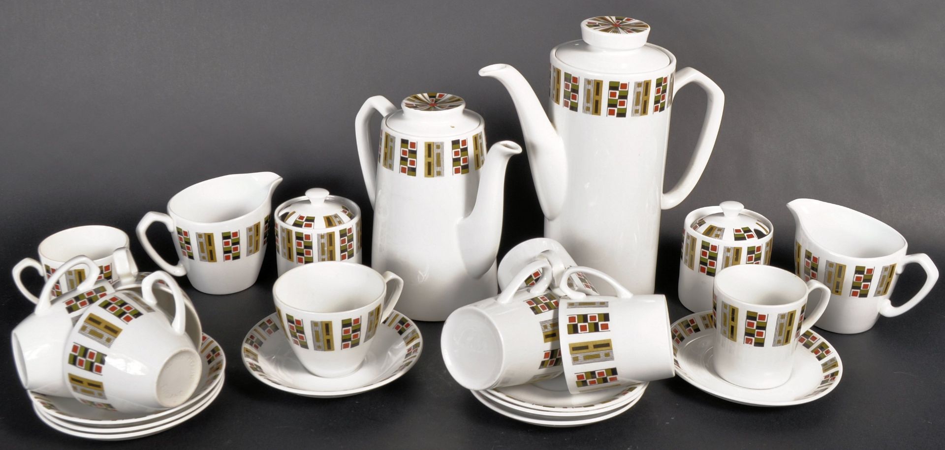 RETRO VINTAGE ALFRED MEAKIN TEA & COFFEE SERVICE