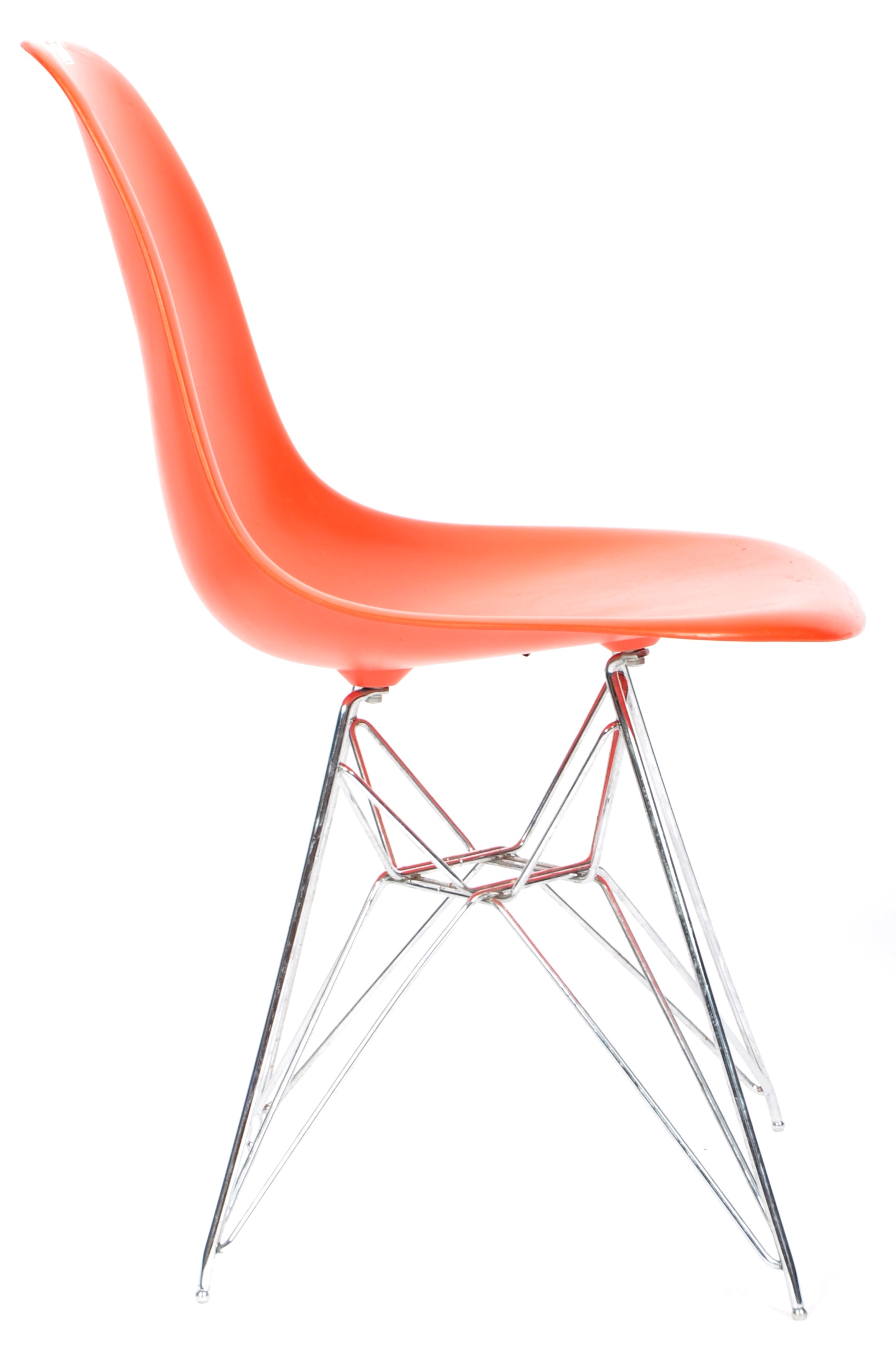 CHARLES & RAY EAMES FOR VITRA - DSR EAMES PLASTIC CHAIR - Image 8 of 10