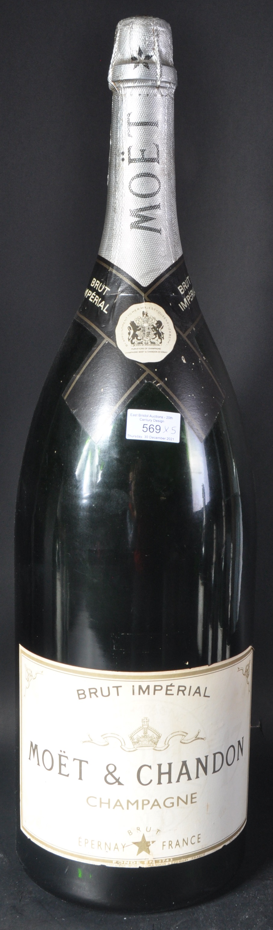 COLLECTION OF MOET CHAMPAGNE DISPLAY BOTTLES - Image 5 of 7