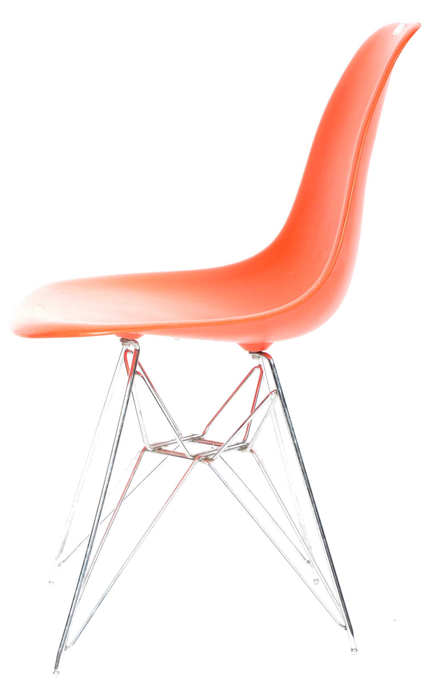 CHARLES & RAY EAMES FOR VITRA - DSR EAMES PLASTIC CHAIR - Image 6 of 10